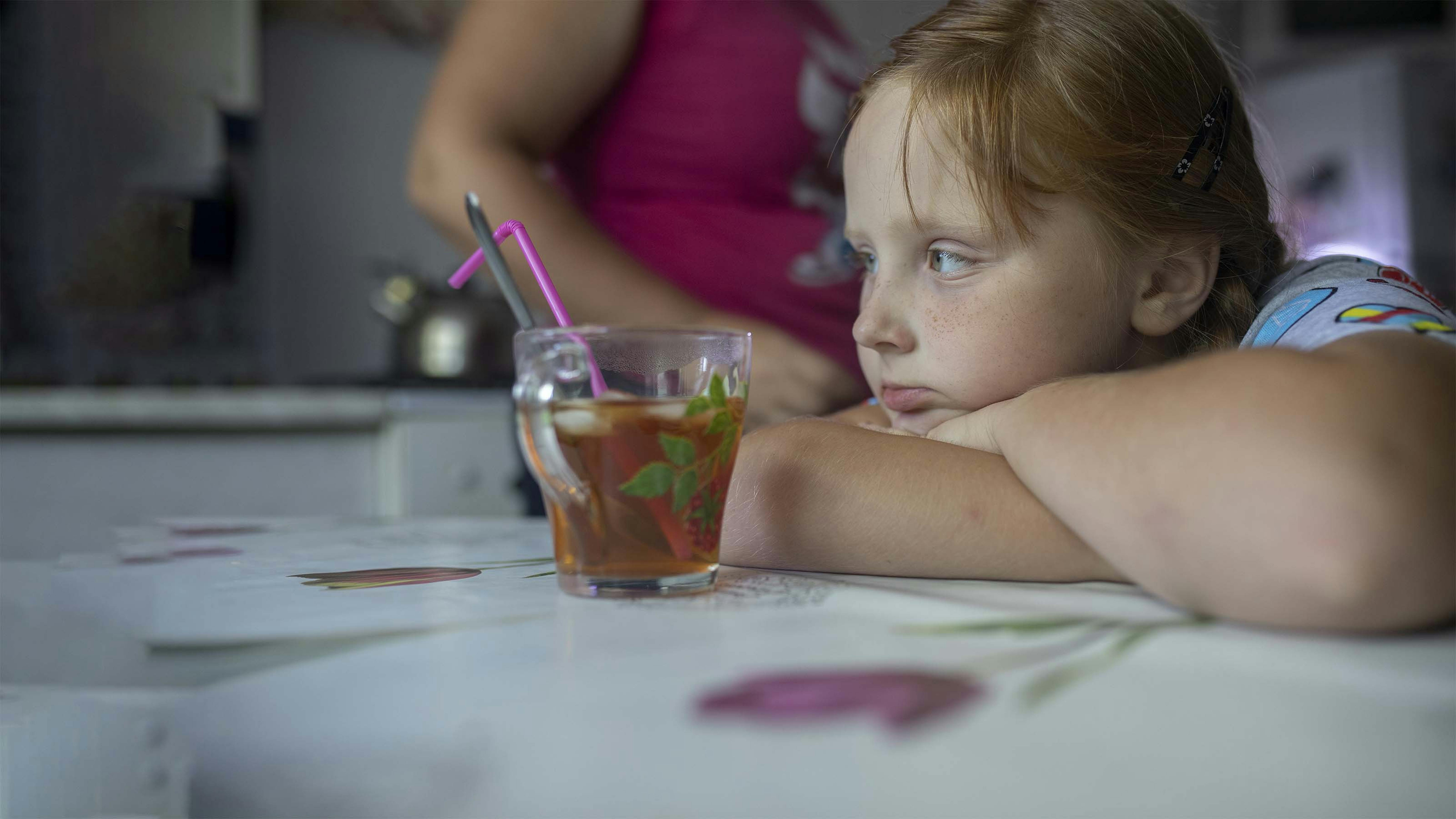 Ucraina: dopo anni di stress causato dai bombardamenti, ad Afina è stato diagnosticato il diabete. 