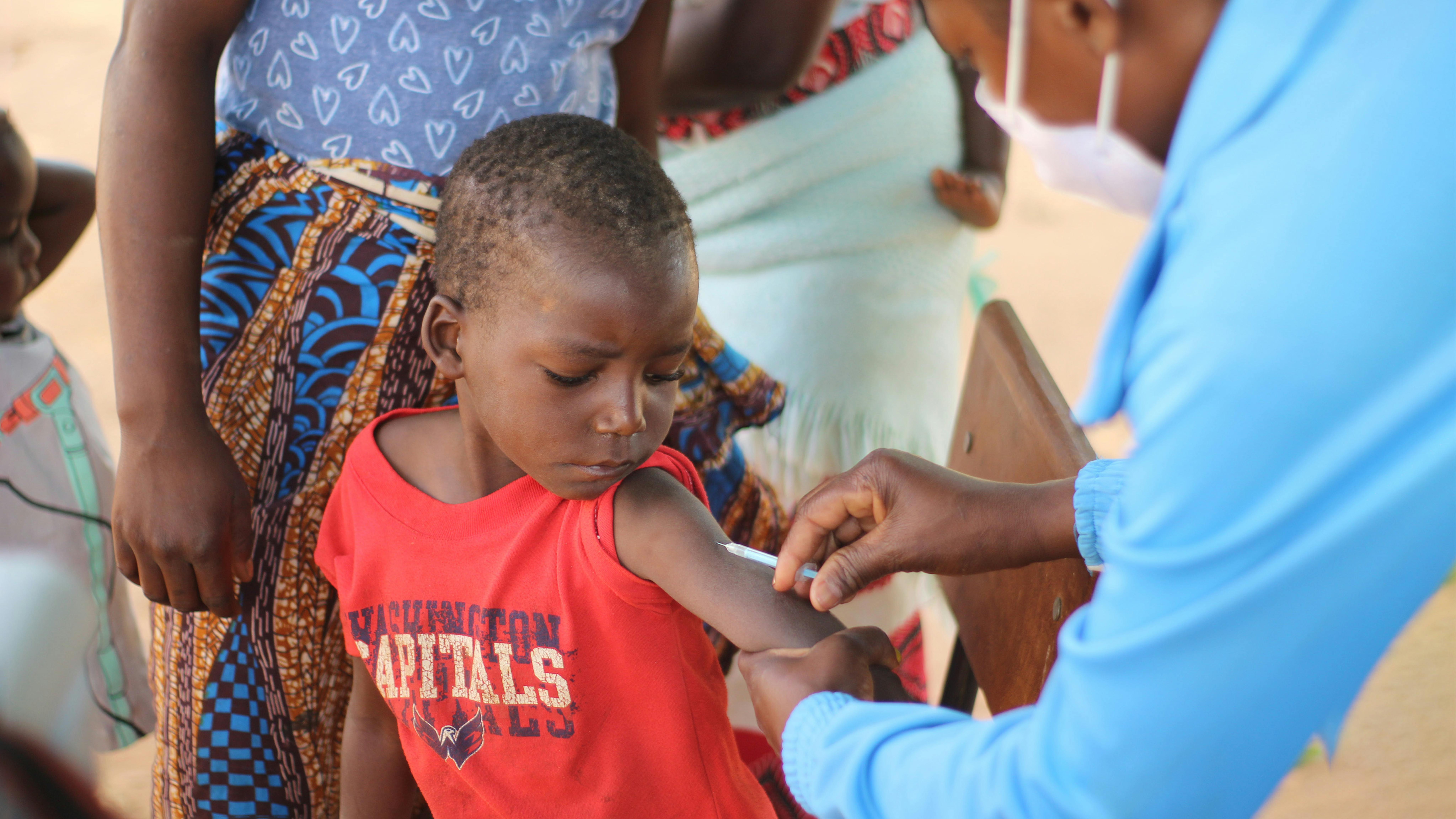 Mozambico Campagna di vaccinazione  contro il morbillo e la rosolianella provincia di Zambezia.