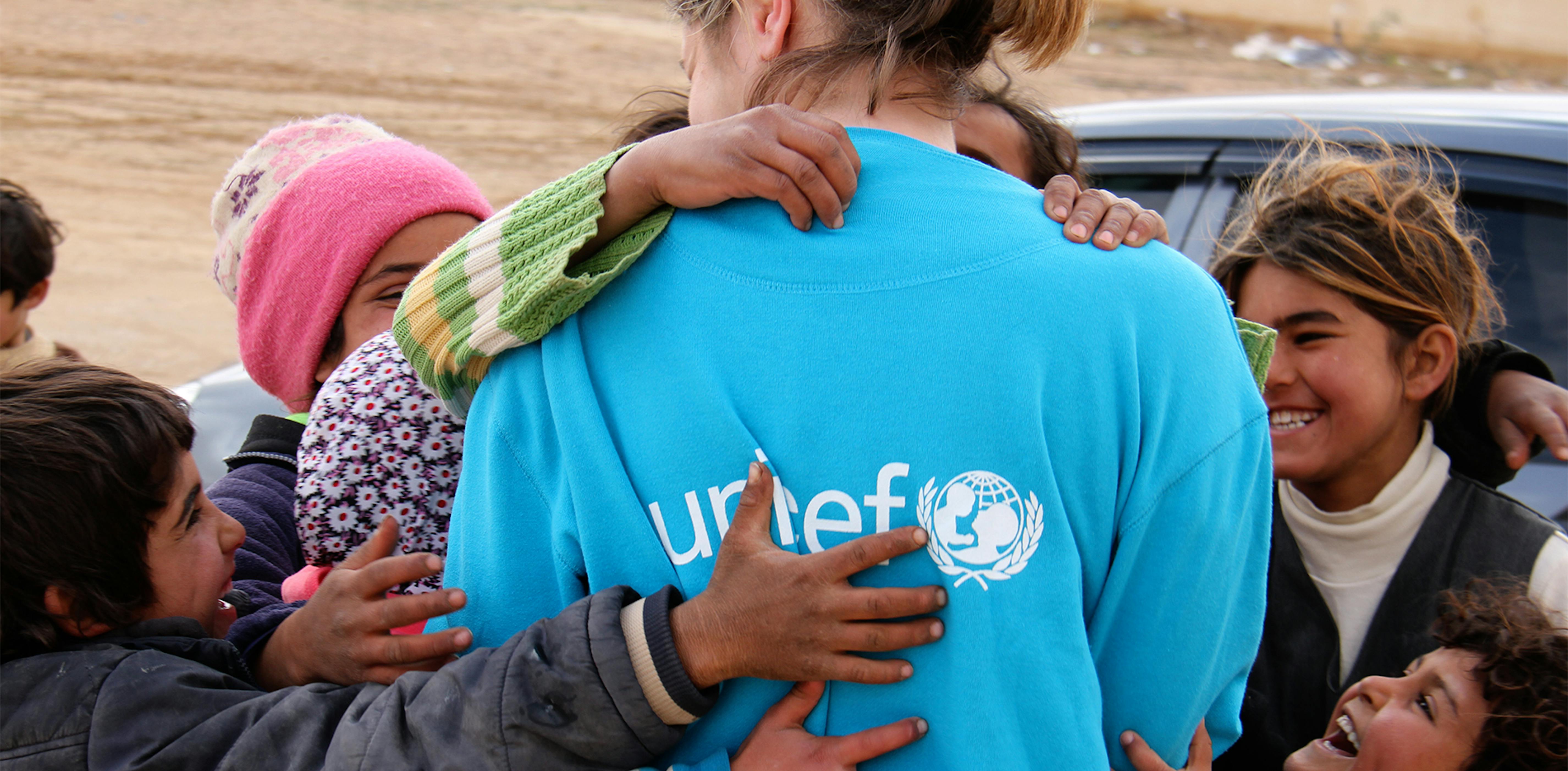 UNICEf, operatore, bambini