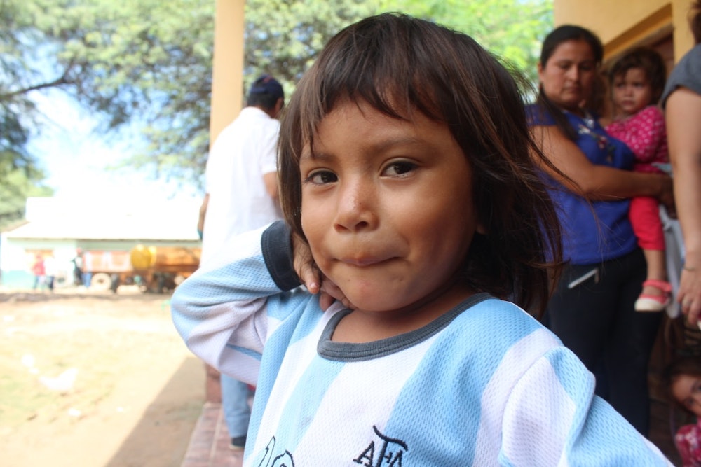 Argentina, más de un millón de niños y adolescentes se saltan comidas al día por falta de recursos
