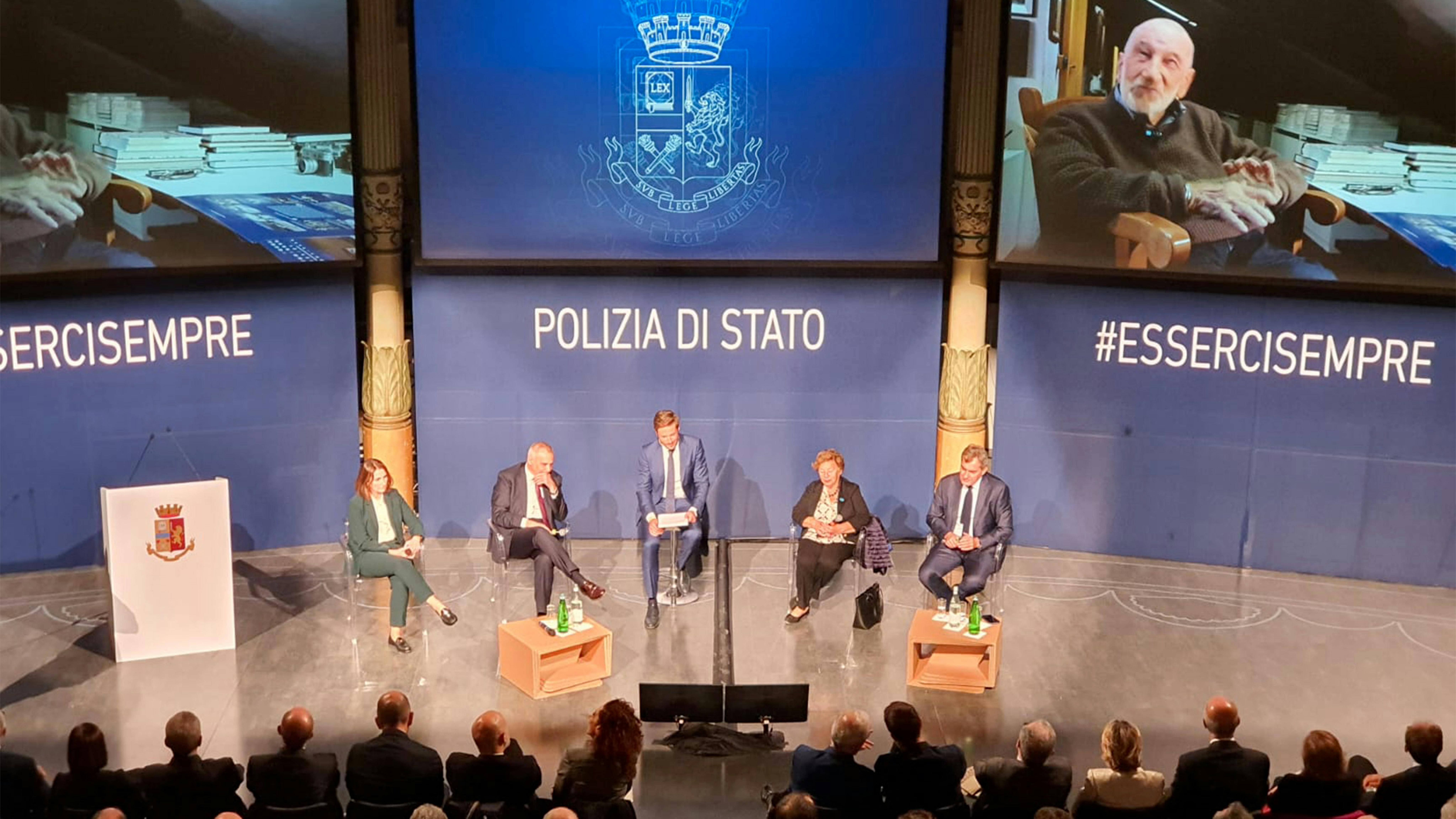 La presidente UNICEF Italia Carmela Pace durante la presentazione del Calendario della Polizia 2023