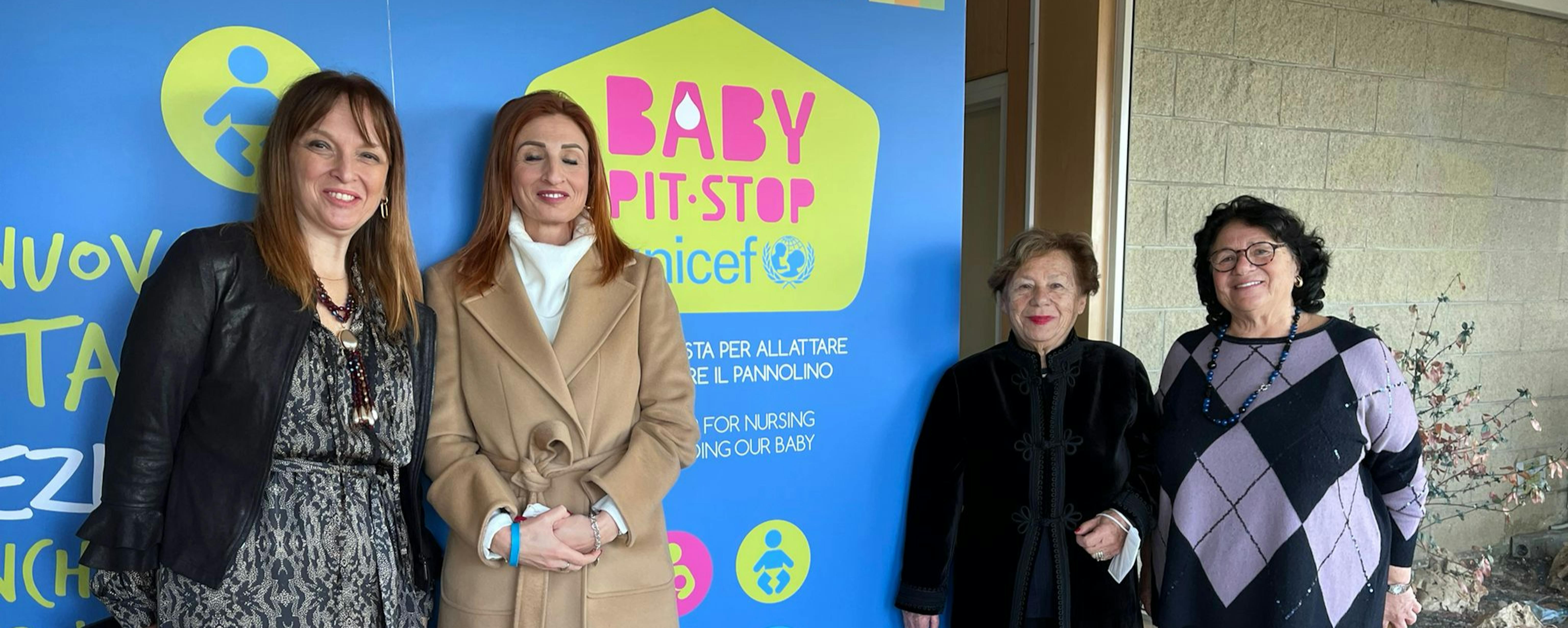 Inaugurazione baby pit stop asl Foggia. Presente la Presidente UNICEF Carmela Pace, la presidente regionale Giovanna Perrella e la presidente provinciale Maria Emilia De Martinis.