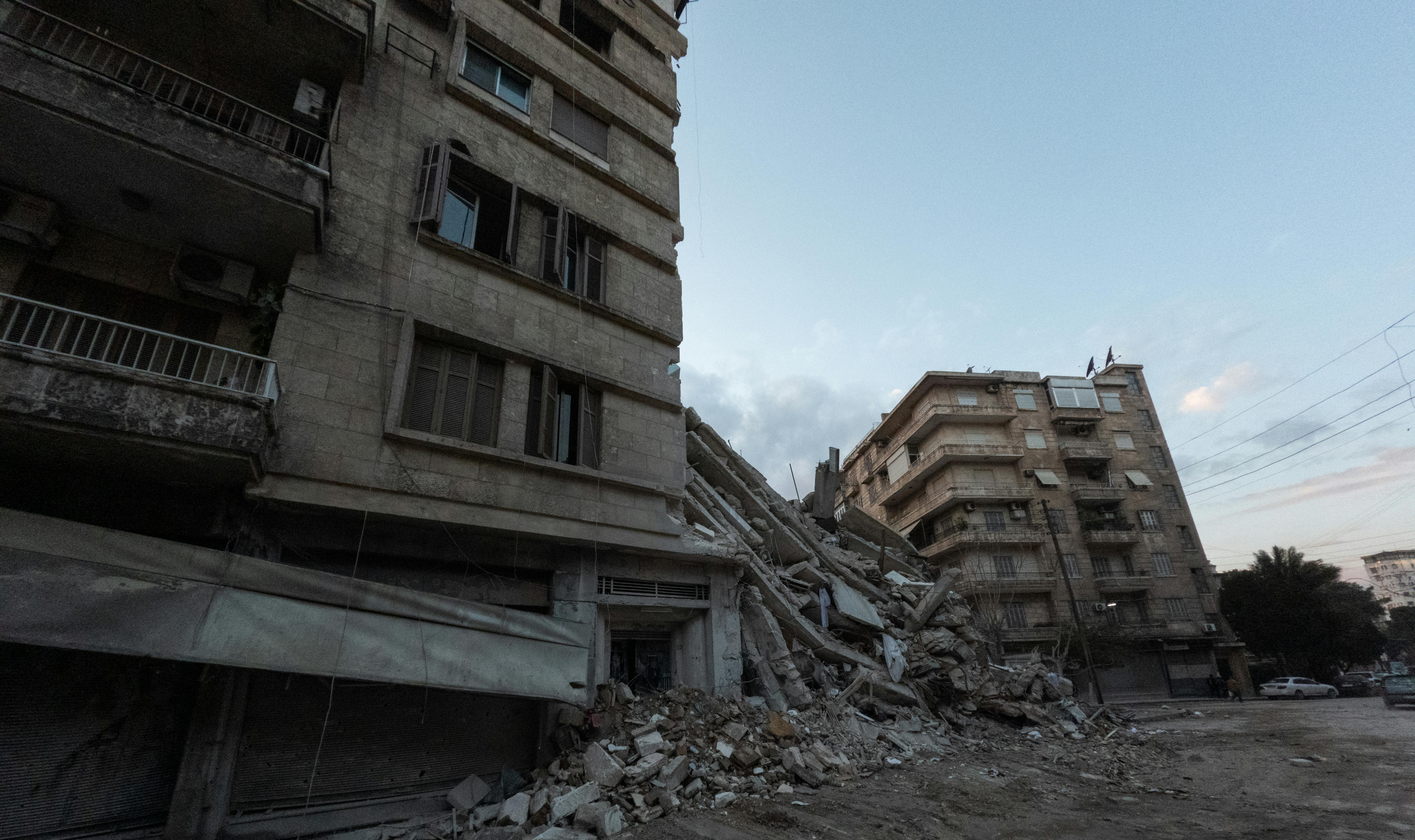 Siria - palazzi distrutti dal terremoto ad Aleppo