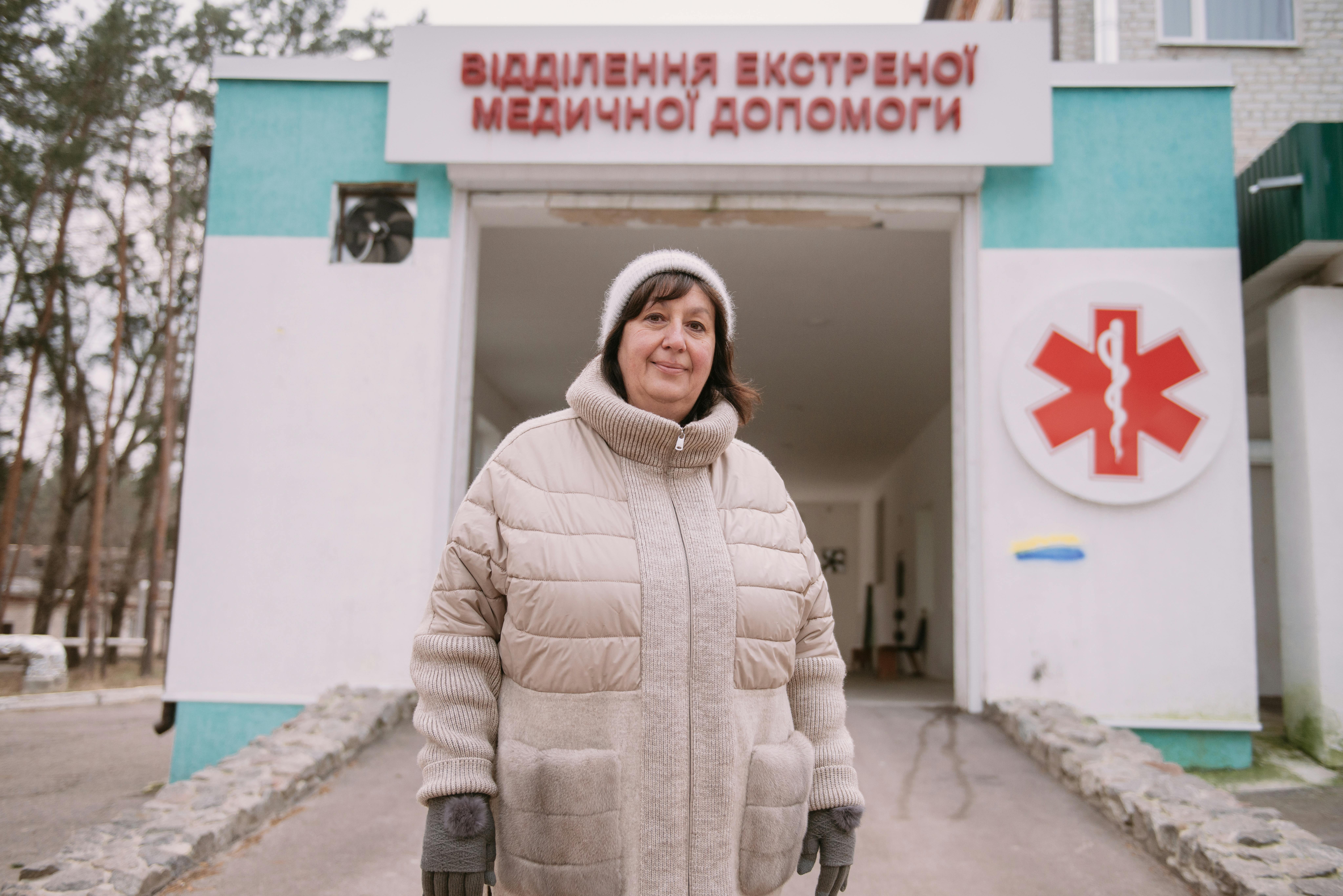 Maryna Rudenko, direttrice dell'ospedale di Balakliya, Ucraina. Per mesi la terapia intensiva è stata chiusa ai pazienti, a causa della guerra. Nel dicembre scorso l'UNICEF ha fornito all'ospedale le attrezzature mediche necessarie per riaprire: finalmente i residenti della zona potranno tornare a curarsi