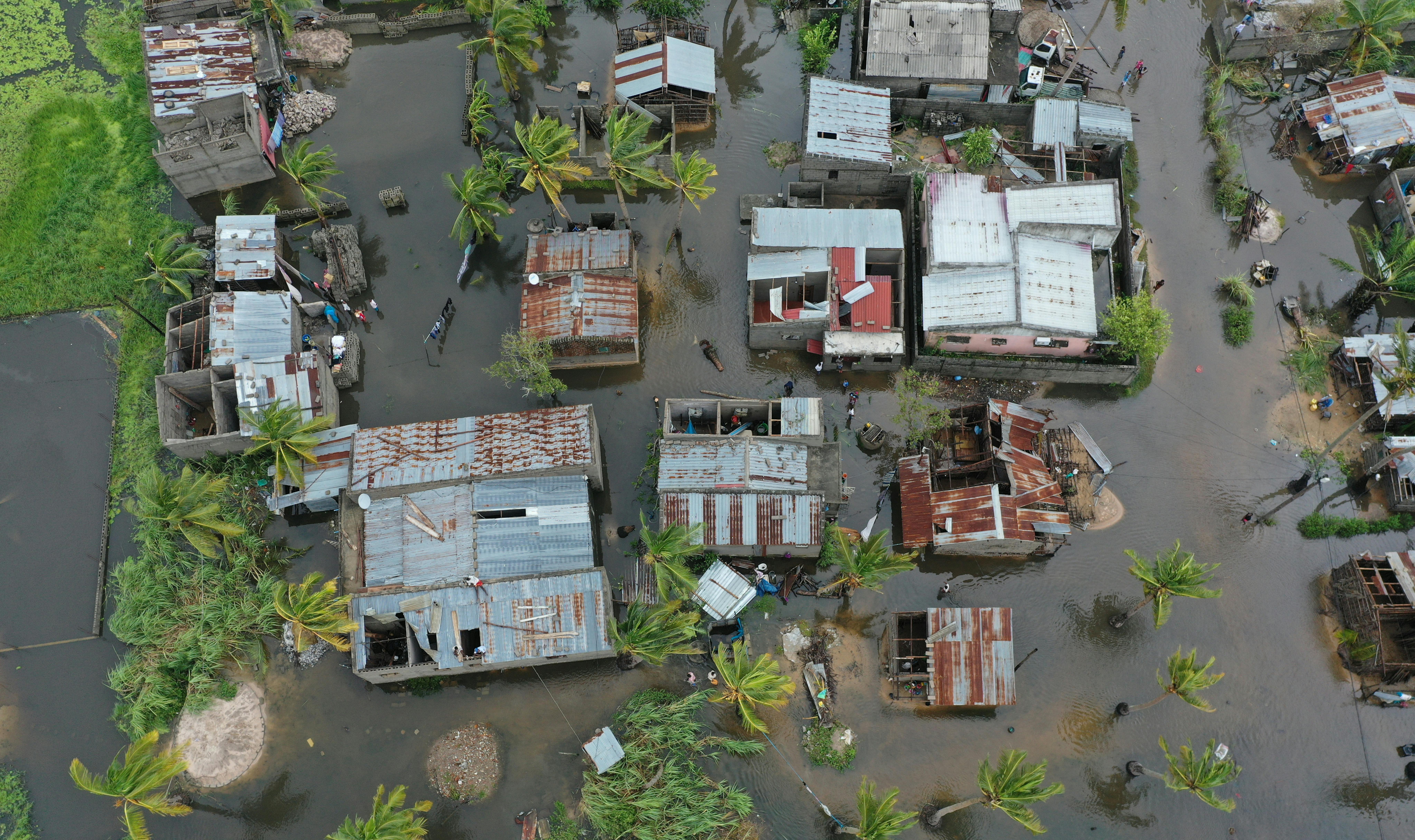 Mozambico l'enorme impatto e devastazione causati dal ciclone Freddy su case, scuole e altre infrastrutture