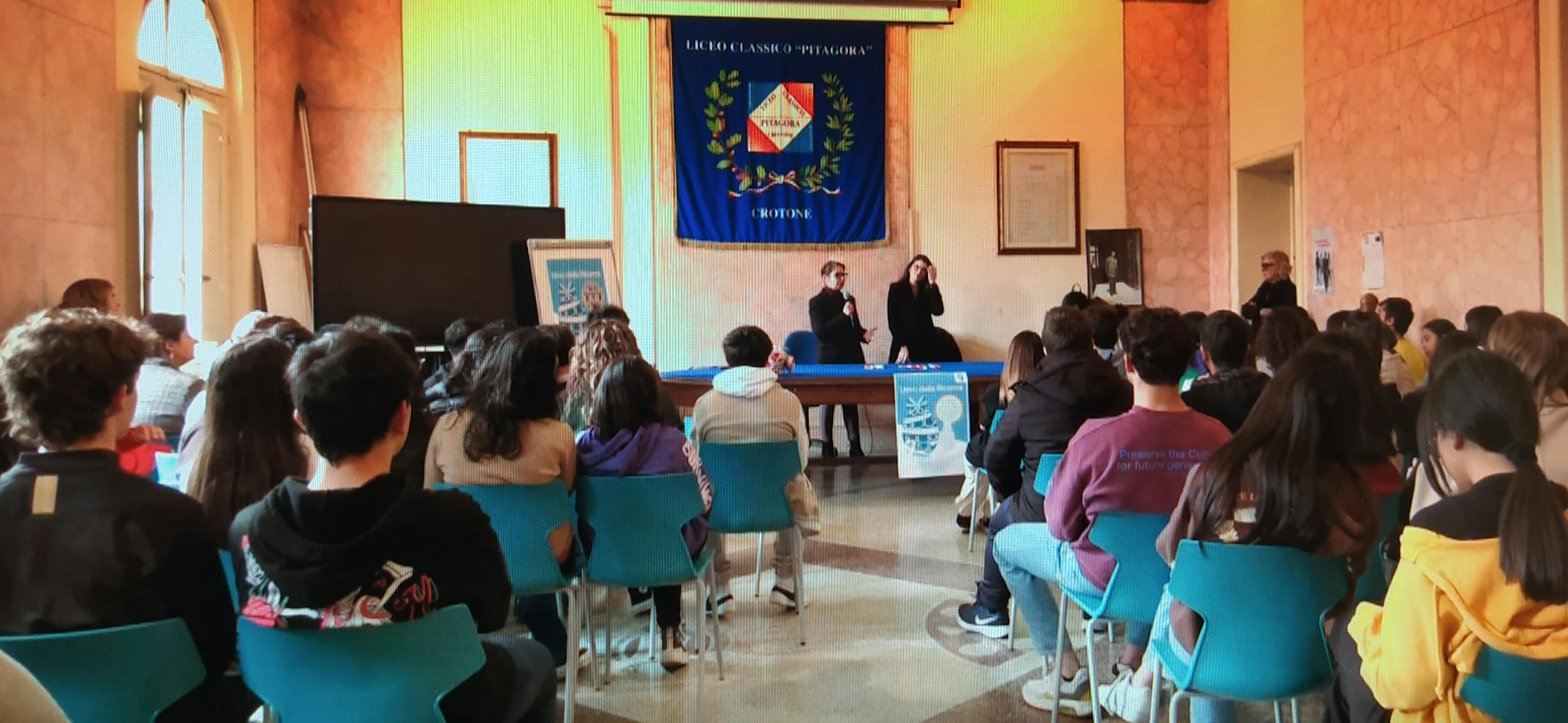 Un momento dell'incontro con gli studenti