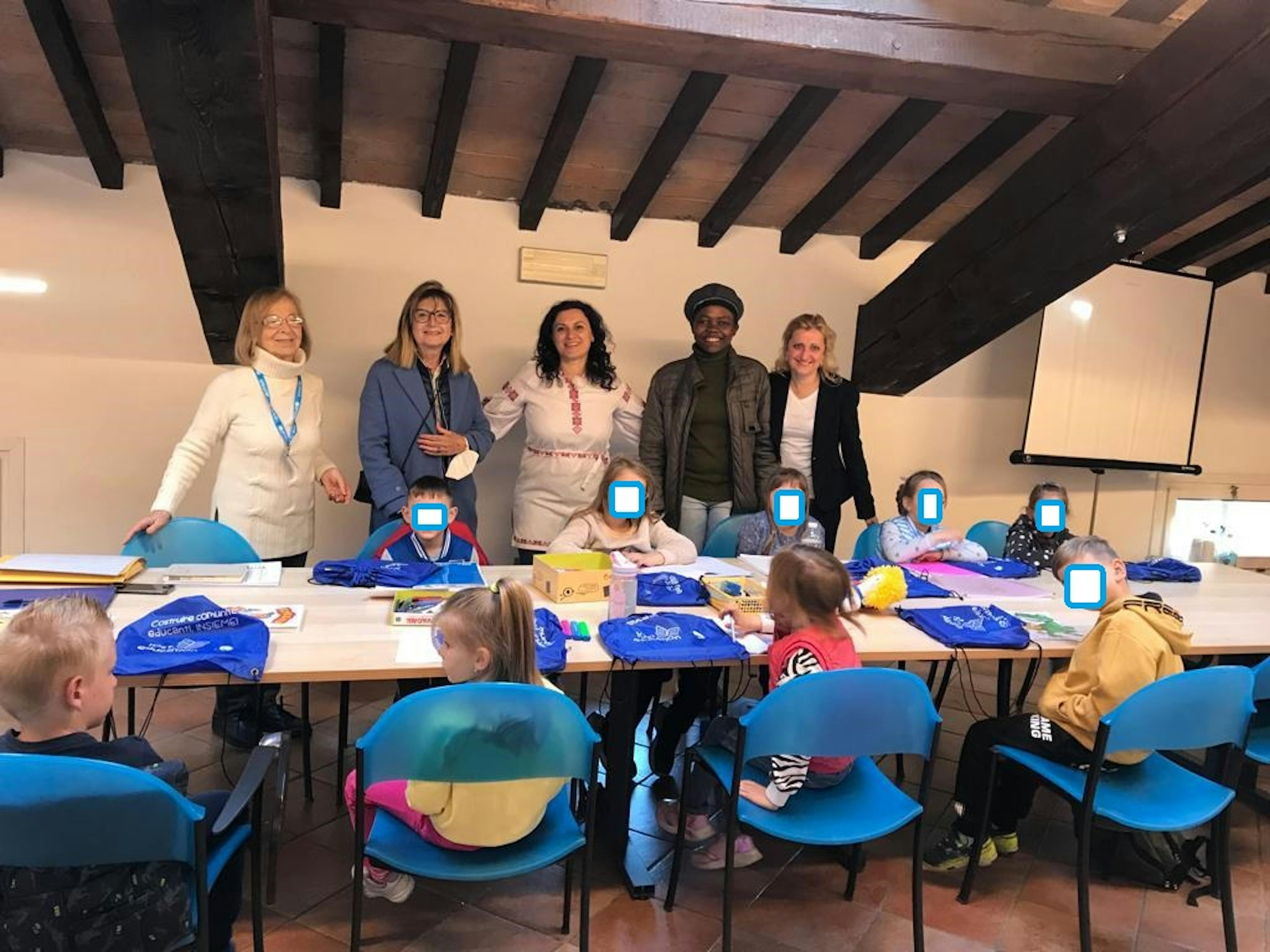 UNICEF e bambini rifugiati dall'Ucraina festeggiano la Pasqua Ortodossa