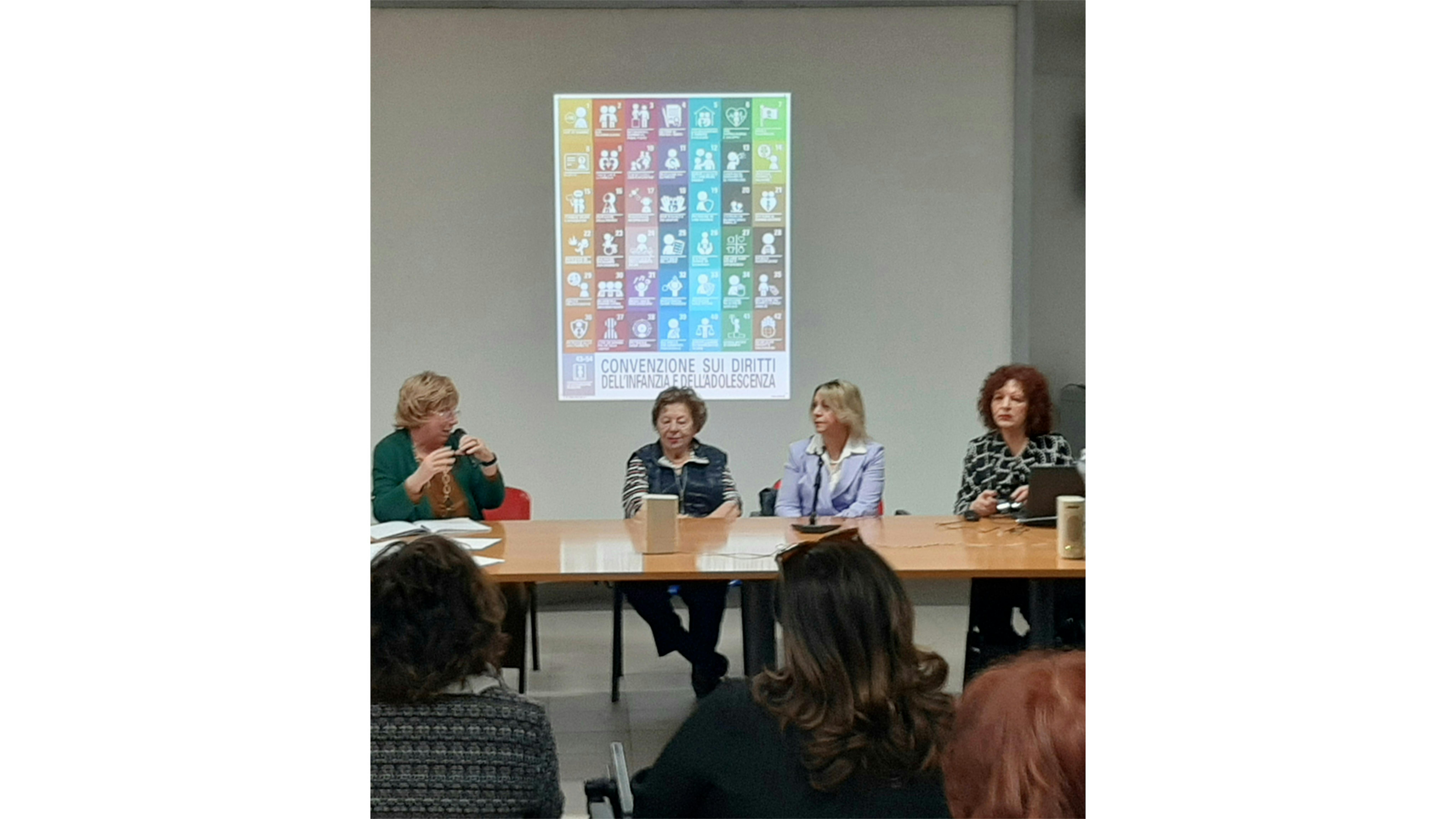 Il pres prov.le unicef siracusa Pina Cannizzo, la Presidente Nazionale UNICEF Italia Carmela Pace e la ref prov UNICEF Scuola Angelica Romano