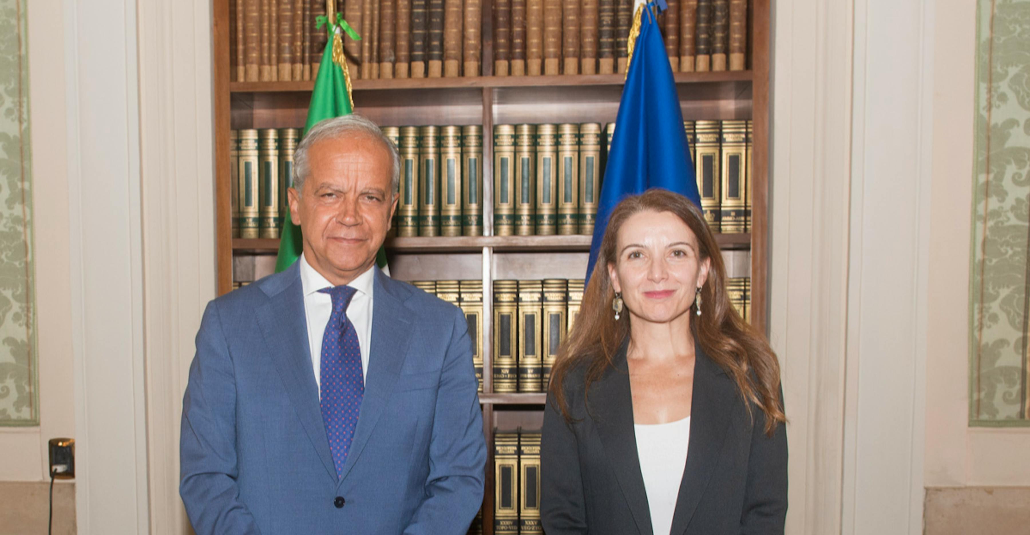 Ministro dell'Interno Piantedosi con Direttrice UNICEF per l’Europa e l’Asia Centrale Regina De DominicisRegina De Dominicis
