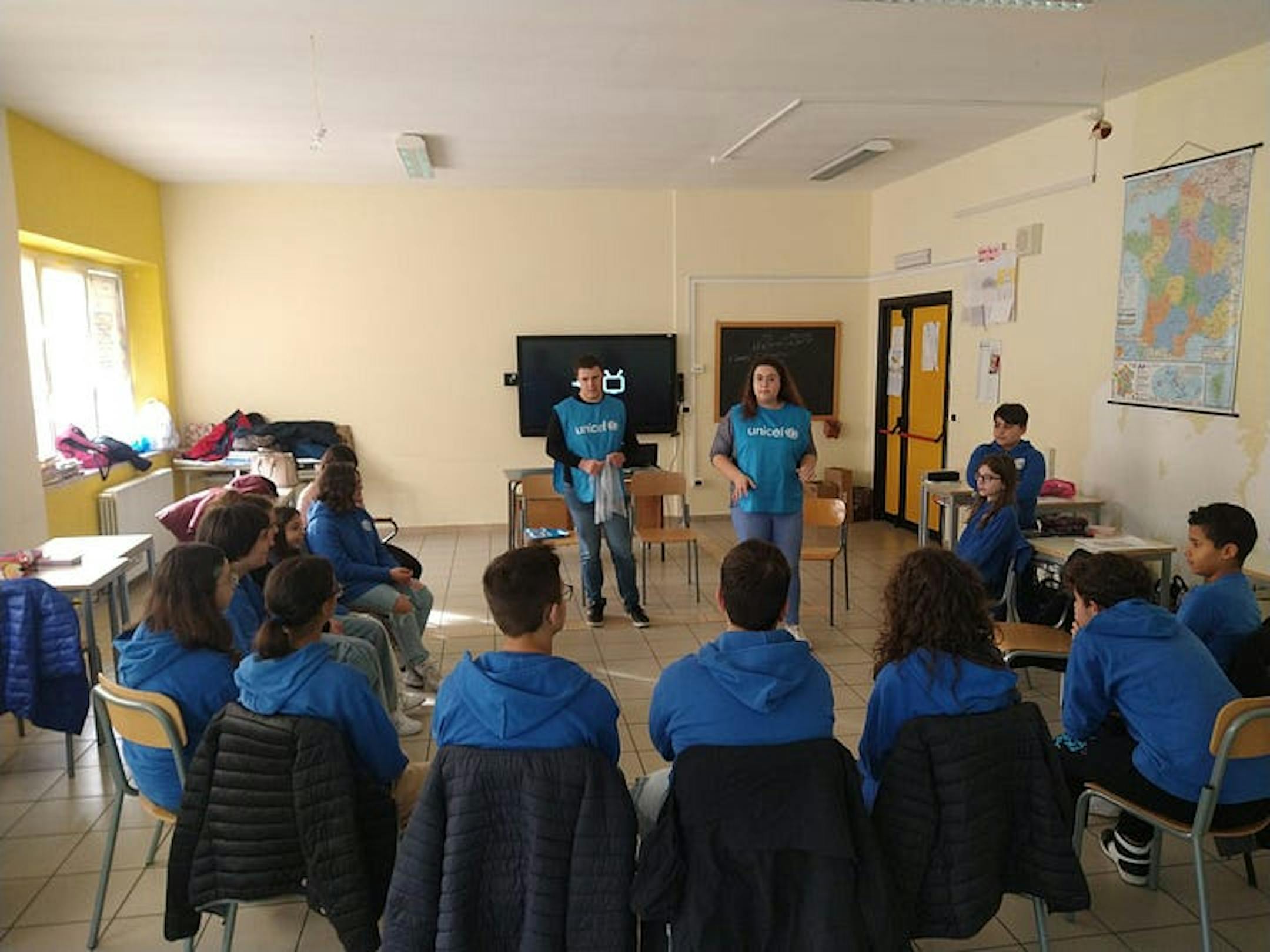 Un momento dell'incontro tra racazzi e gli operatori volontari in servizio civile di Potenza