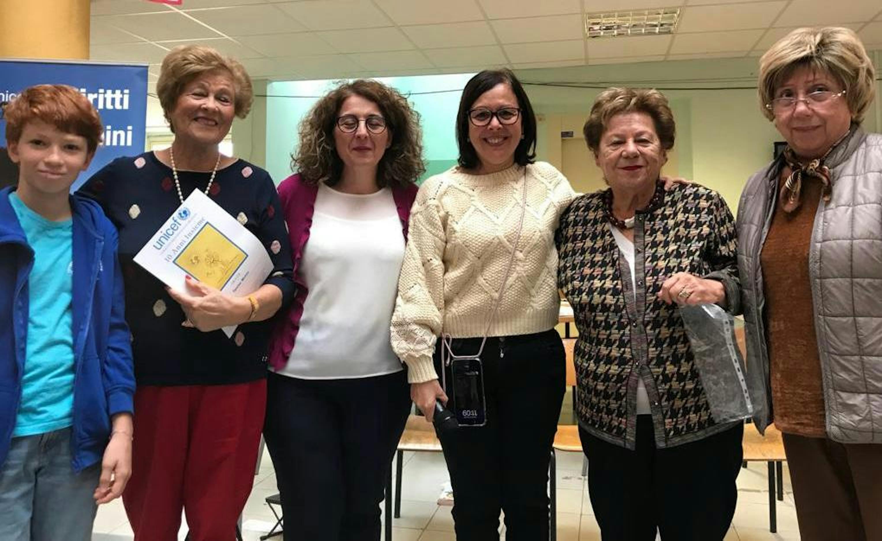Una foto di gruppo, Tanina Motta, Marlena Felice, Stefania Gallo, Carmela Pace e Pina Cannizzo