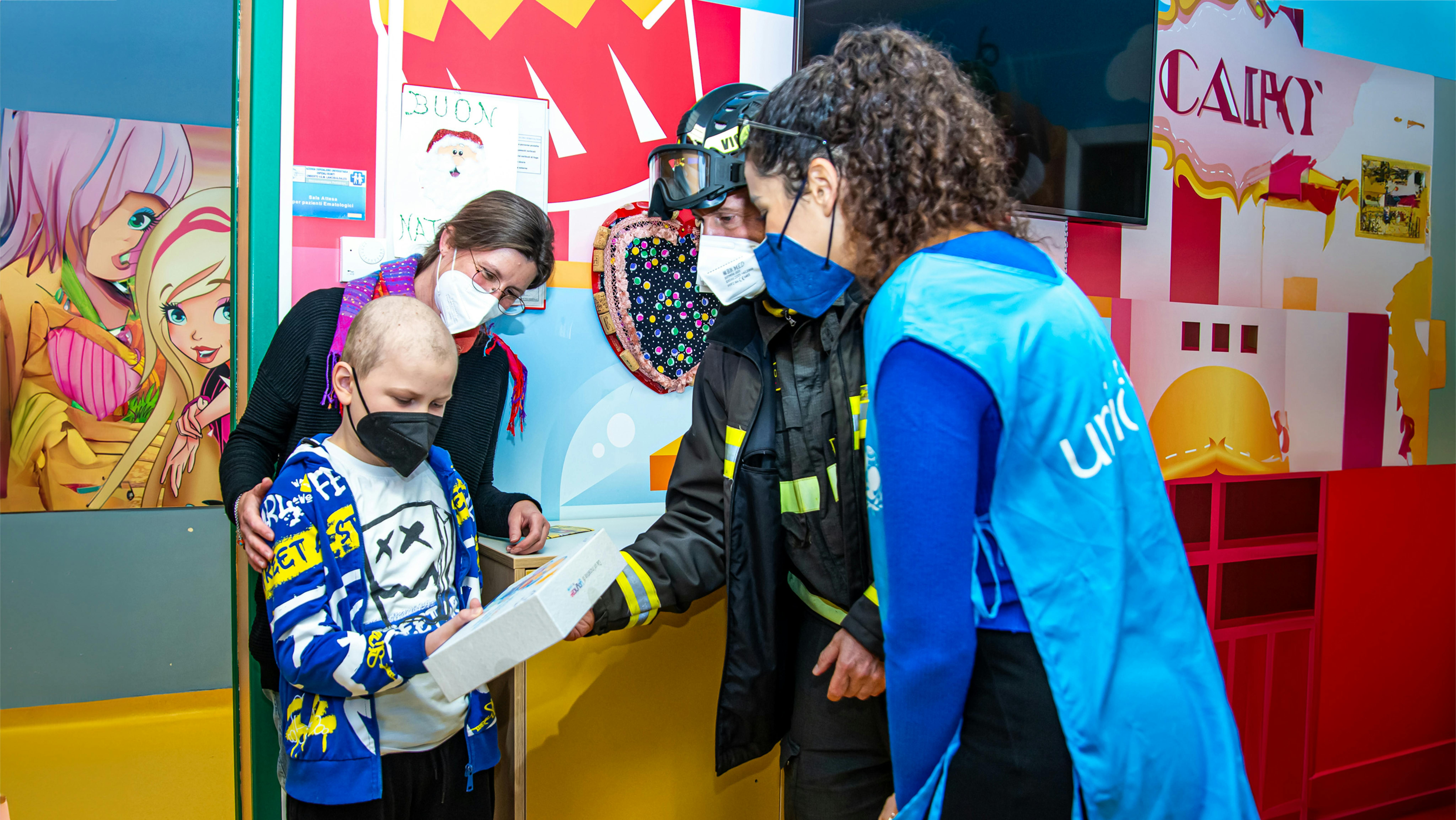 Ancona - un momento della consegna del Regalo Sospeso all'ospedale di Ancona - © Francesca Valeri