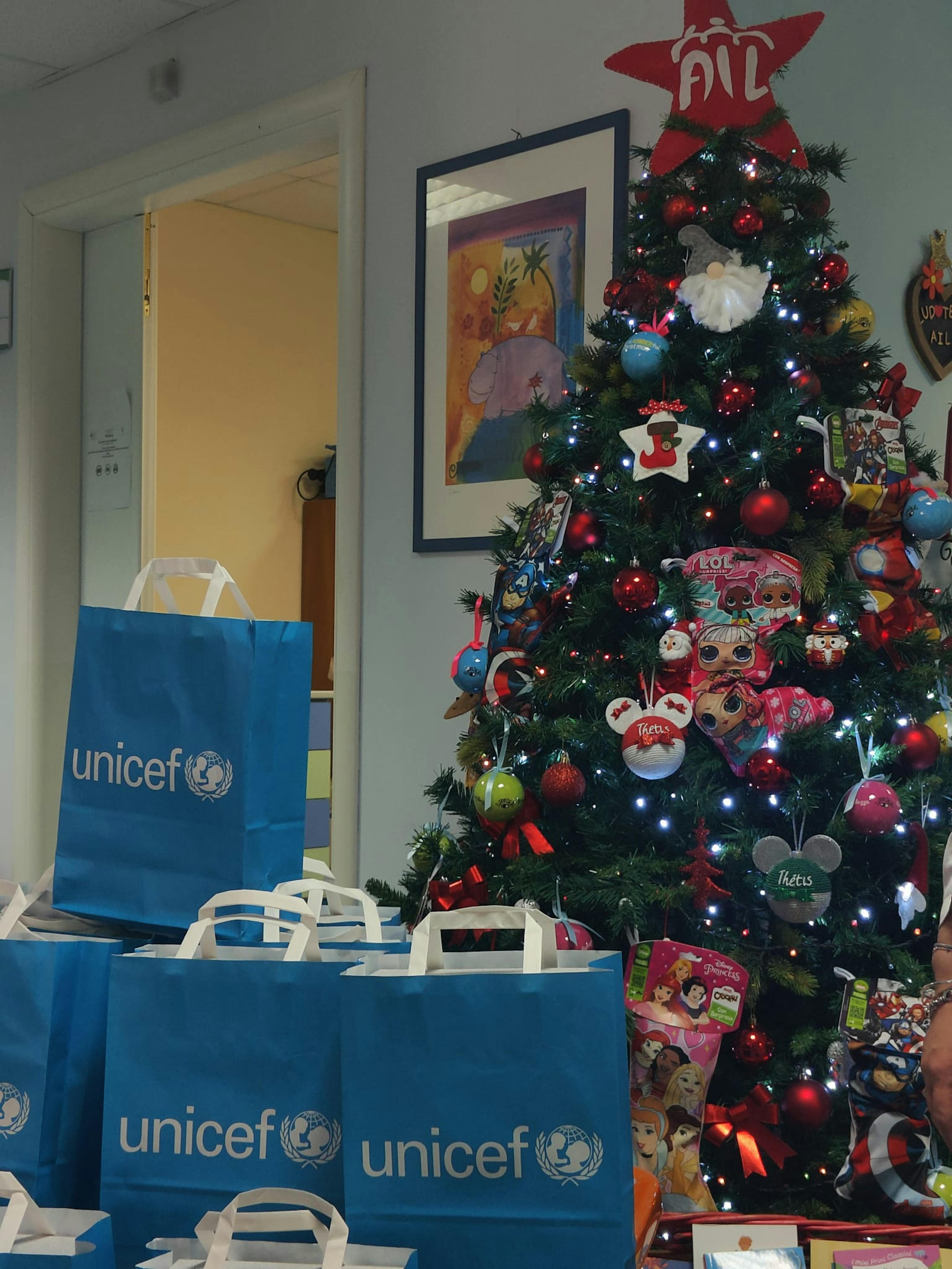 I regali Clementoni sotto l'albero di Natale