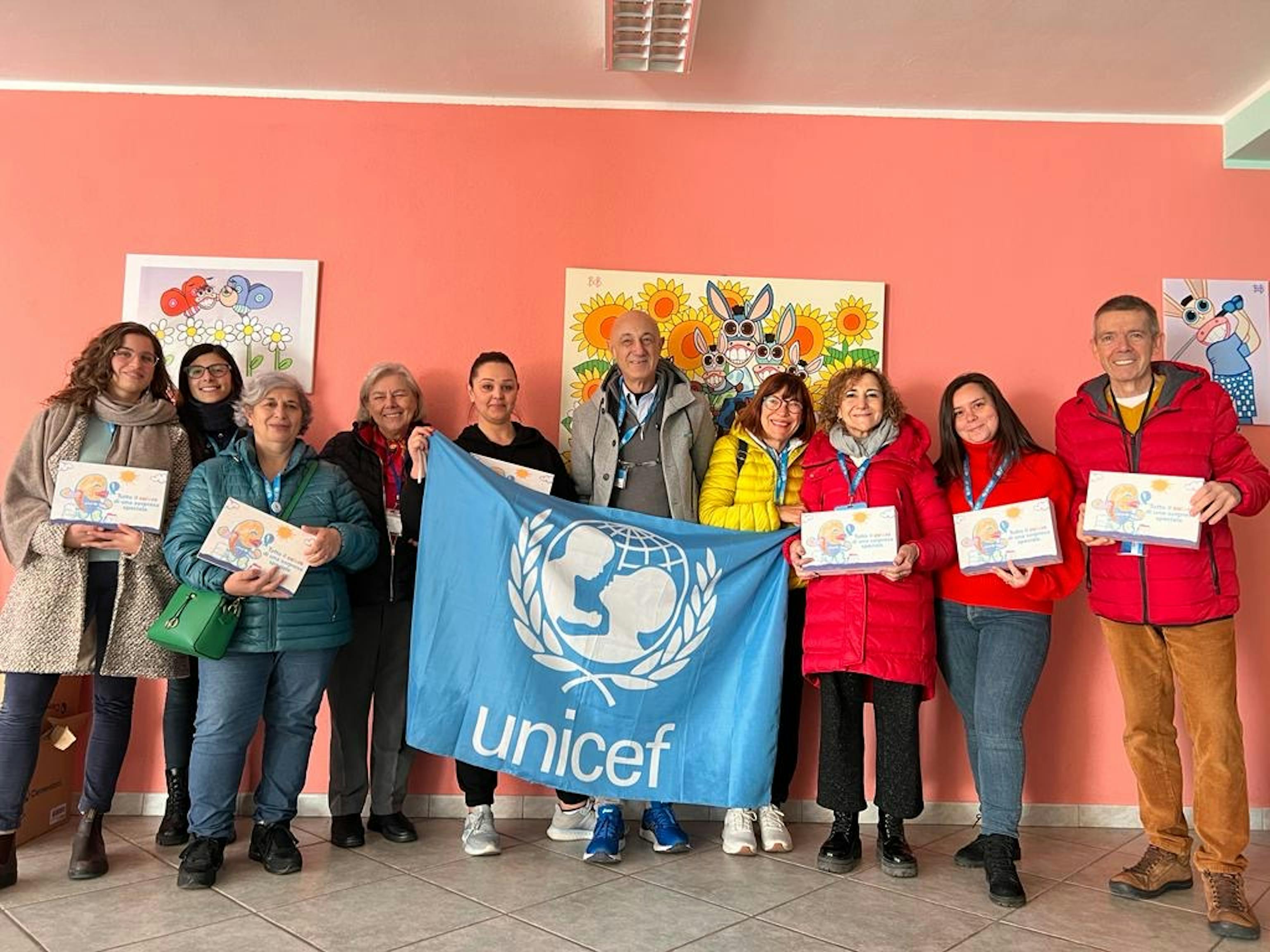 Volontari Unicef del CP di Cagliari con il presidente Paolo Ligas presso la casa San Vincenzo a Selargius