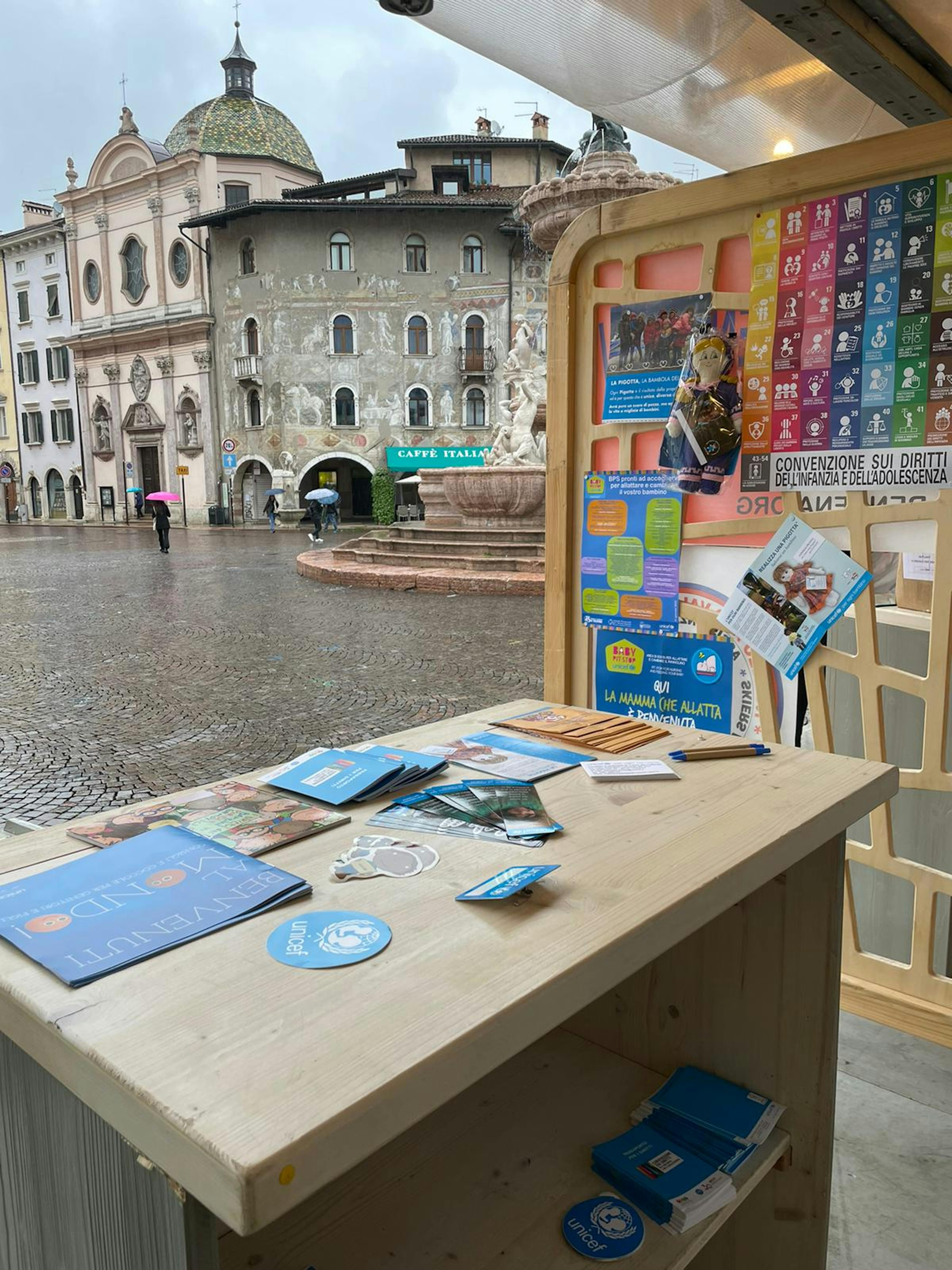 Immagine della piazza dell'evento a Trento