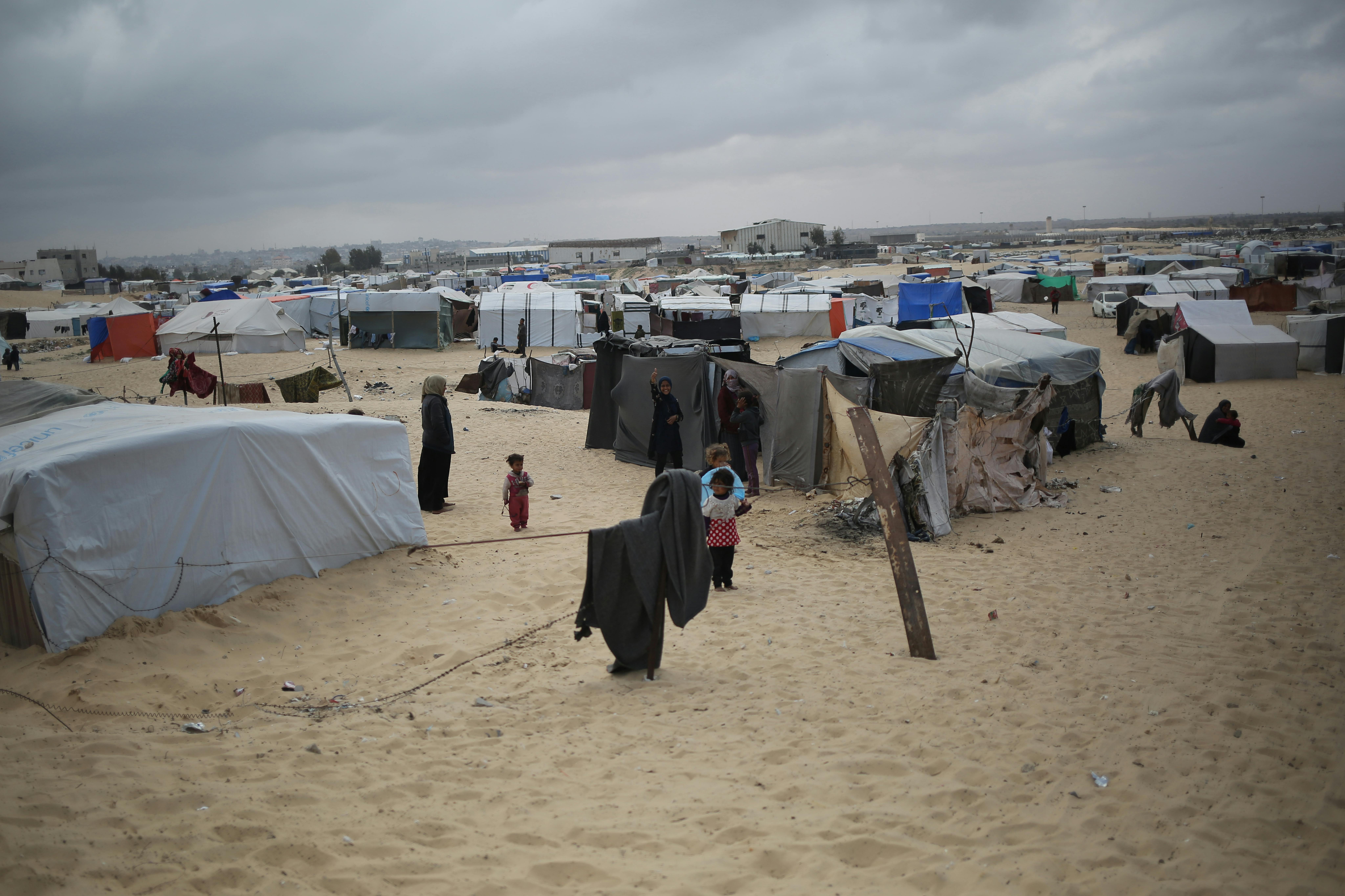 Uno scorcio del campo sfollati di Rafah dove si trovano migliaia di famiglie in cerca di sicurezza. Striscia di Gaza 2024