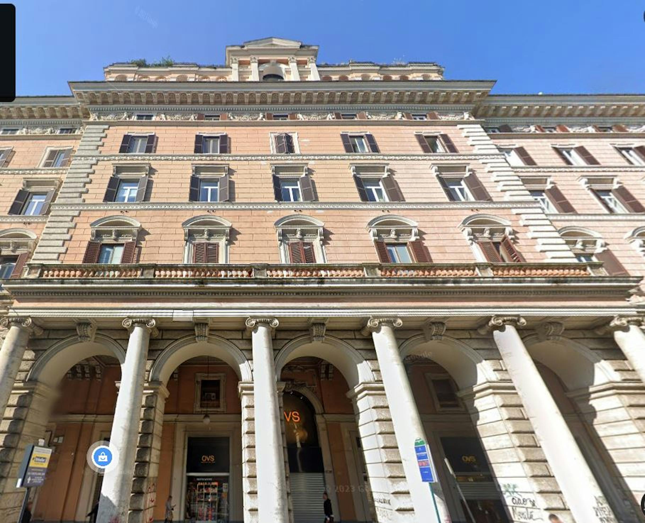 Bene all'asta per l'UNICEF
