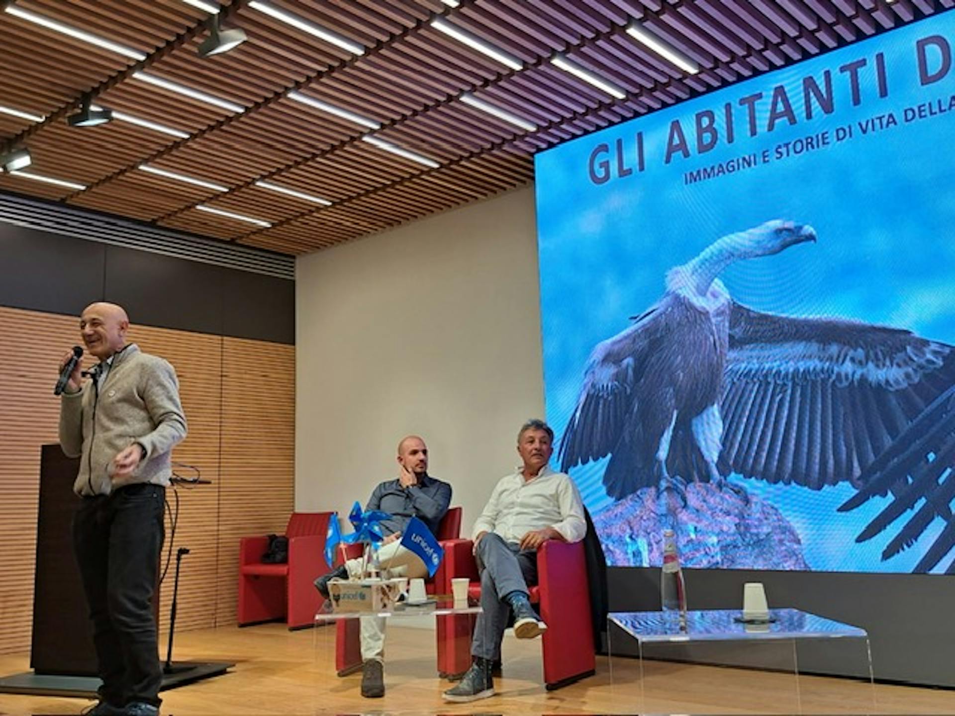 Paolo Ligas presenta gli ospiti