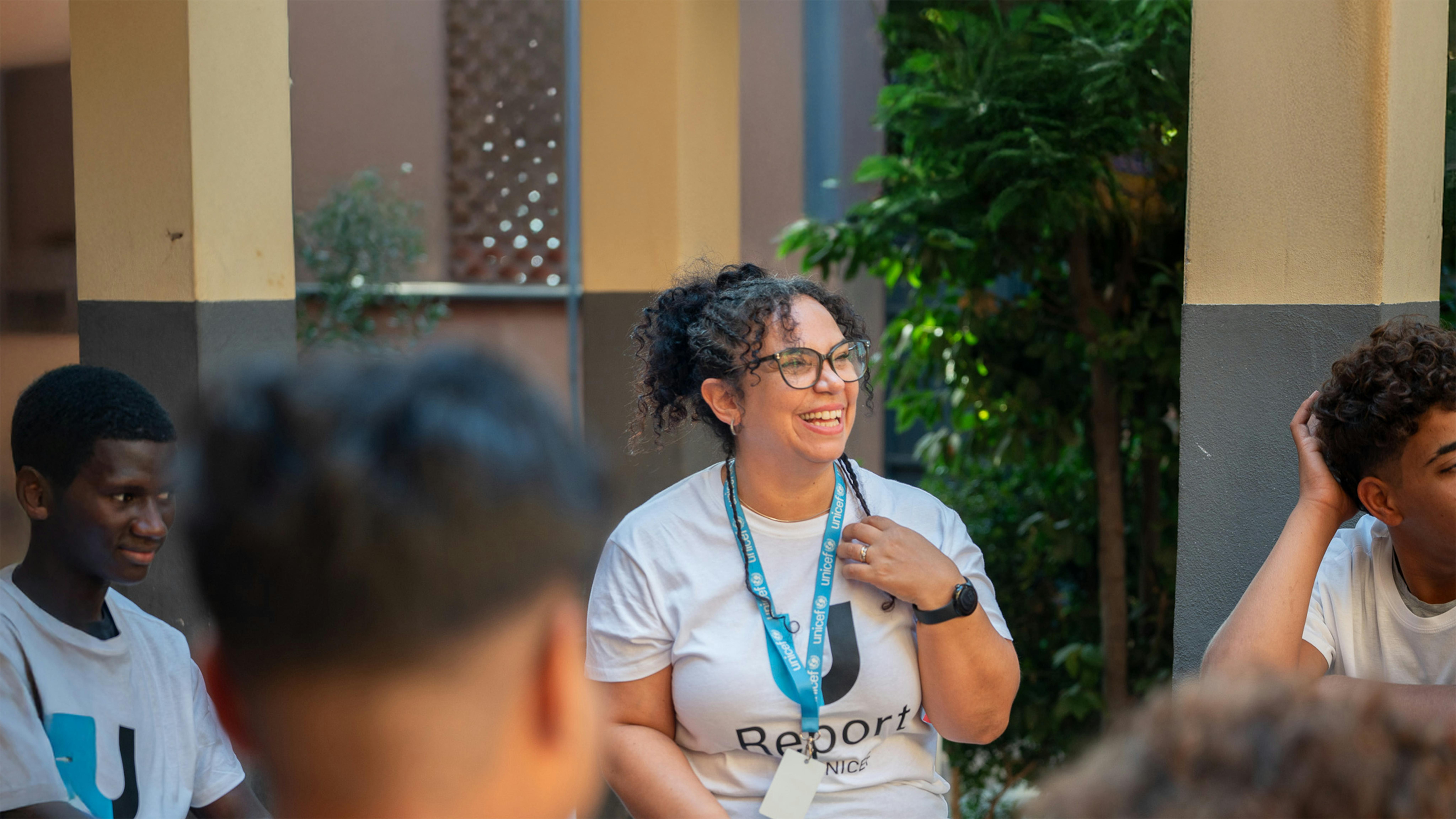Alcuni ragazzi partecipano a una mobilization sessions di U Report On The Move
