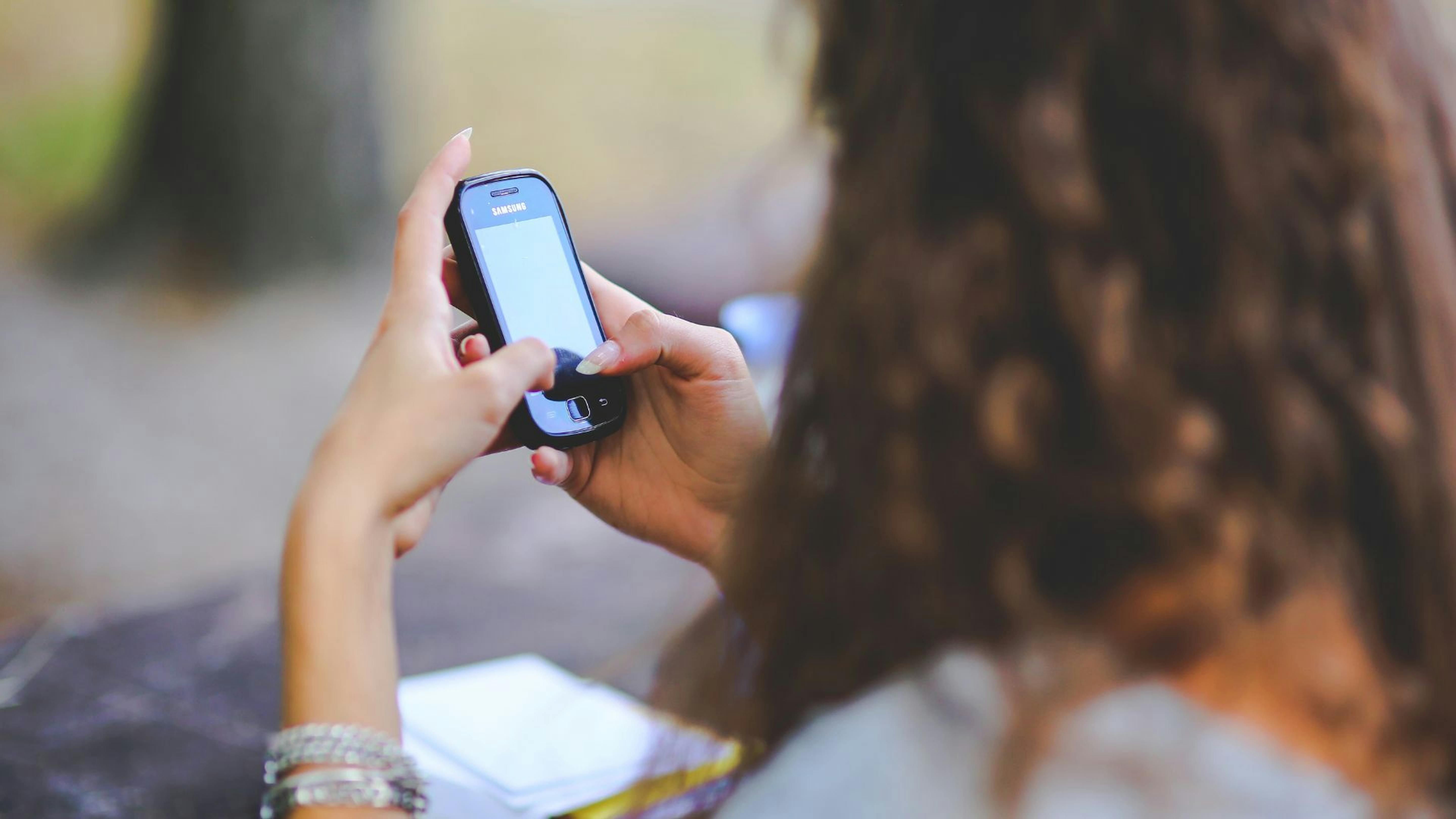 A Roma, ragazze e ragazzi si mobilitano contro la violenza di genere online
