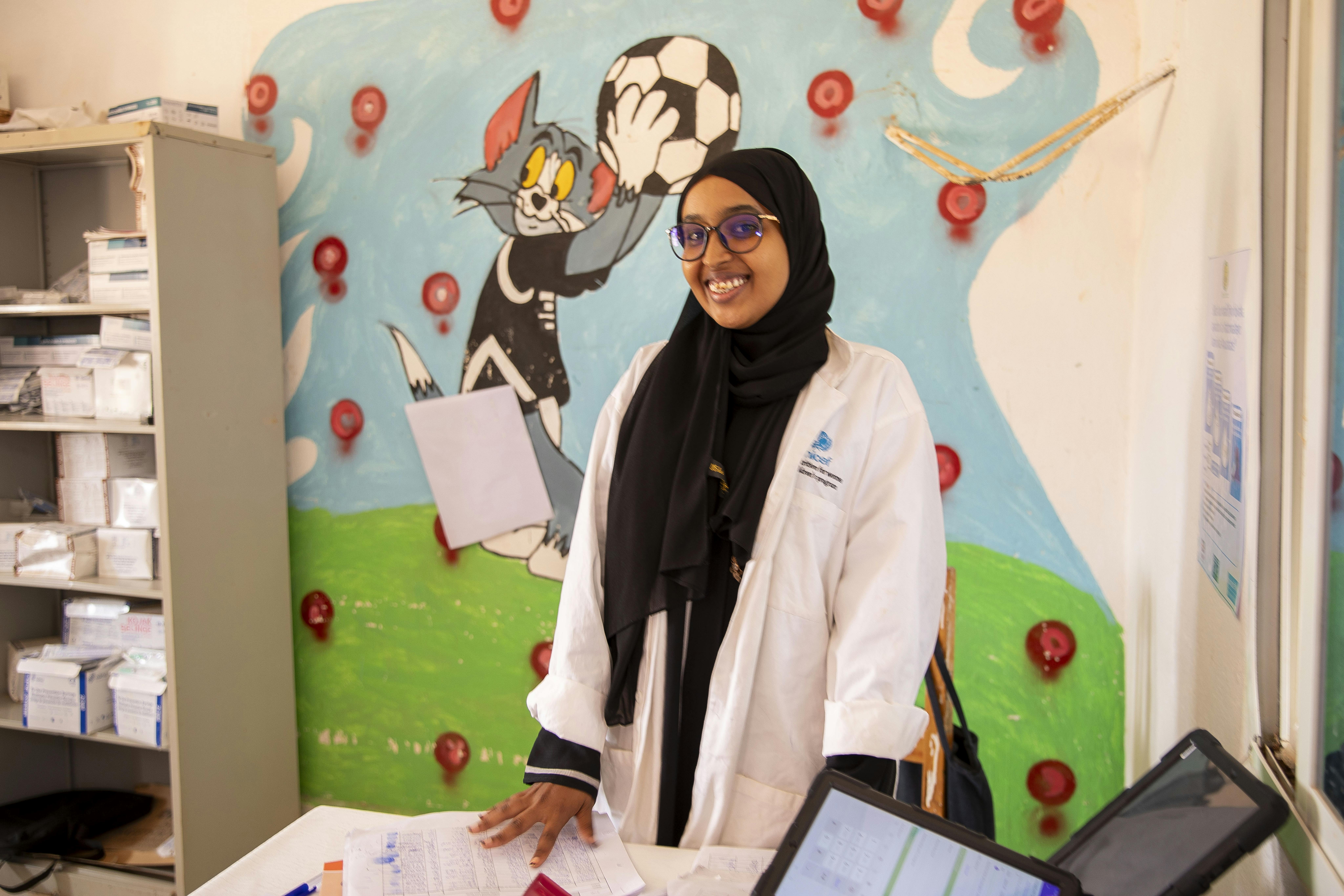 Najah, infermiera specializzata in nutrizione nella struttura sanitaria di Adan Saleban di Burao, Somaliland parla delle attività di sensiblizzazione con le mamme