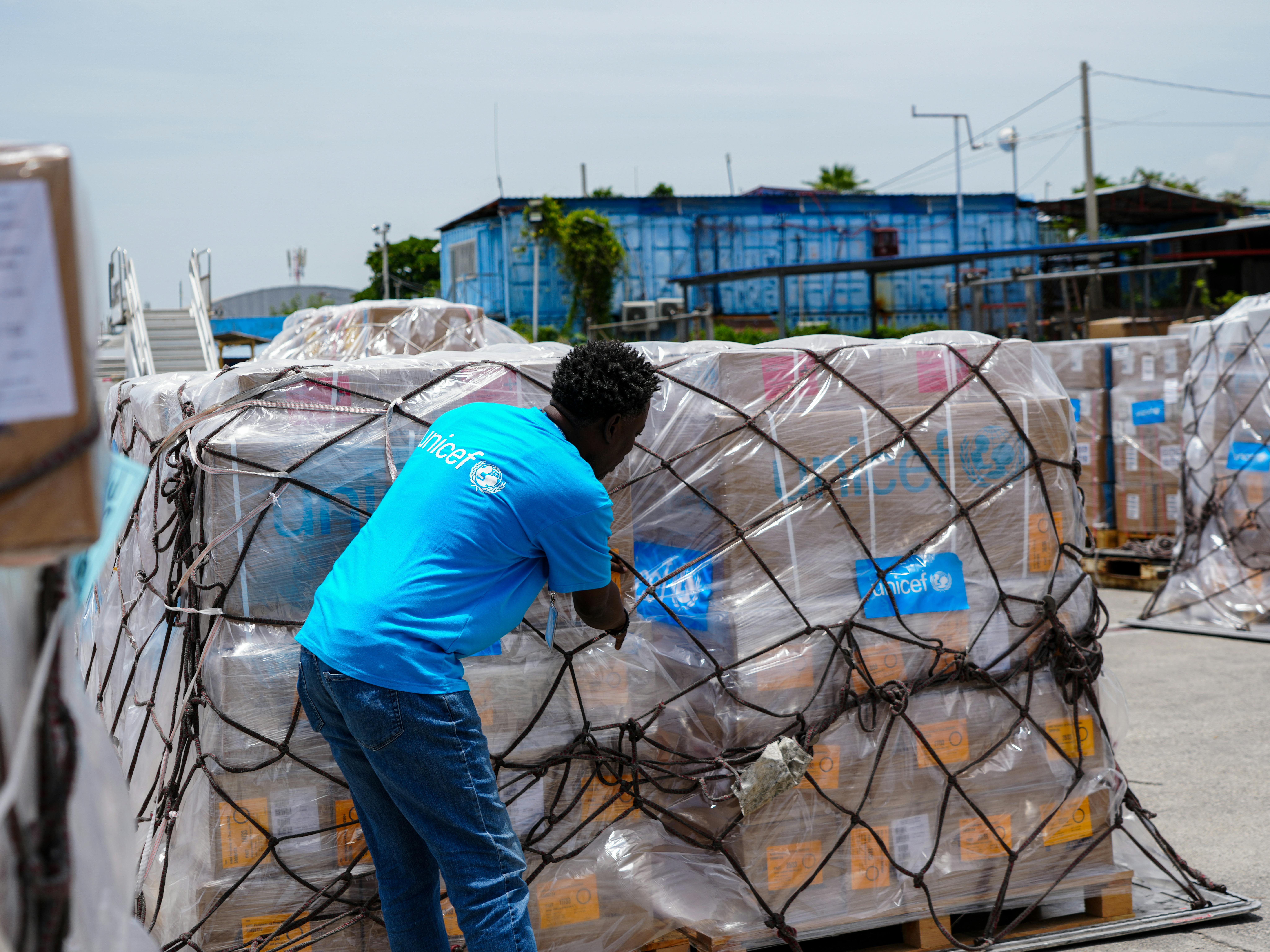 Haiti, 20 giugno 2025: l'arrivo delle forniture di emergenza dell'UNICEF ad Haiti.