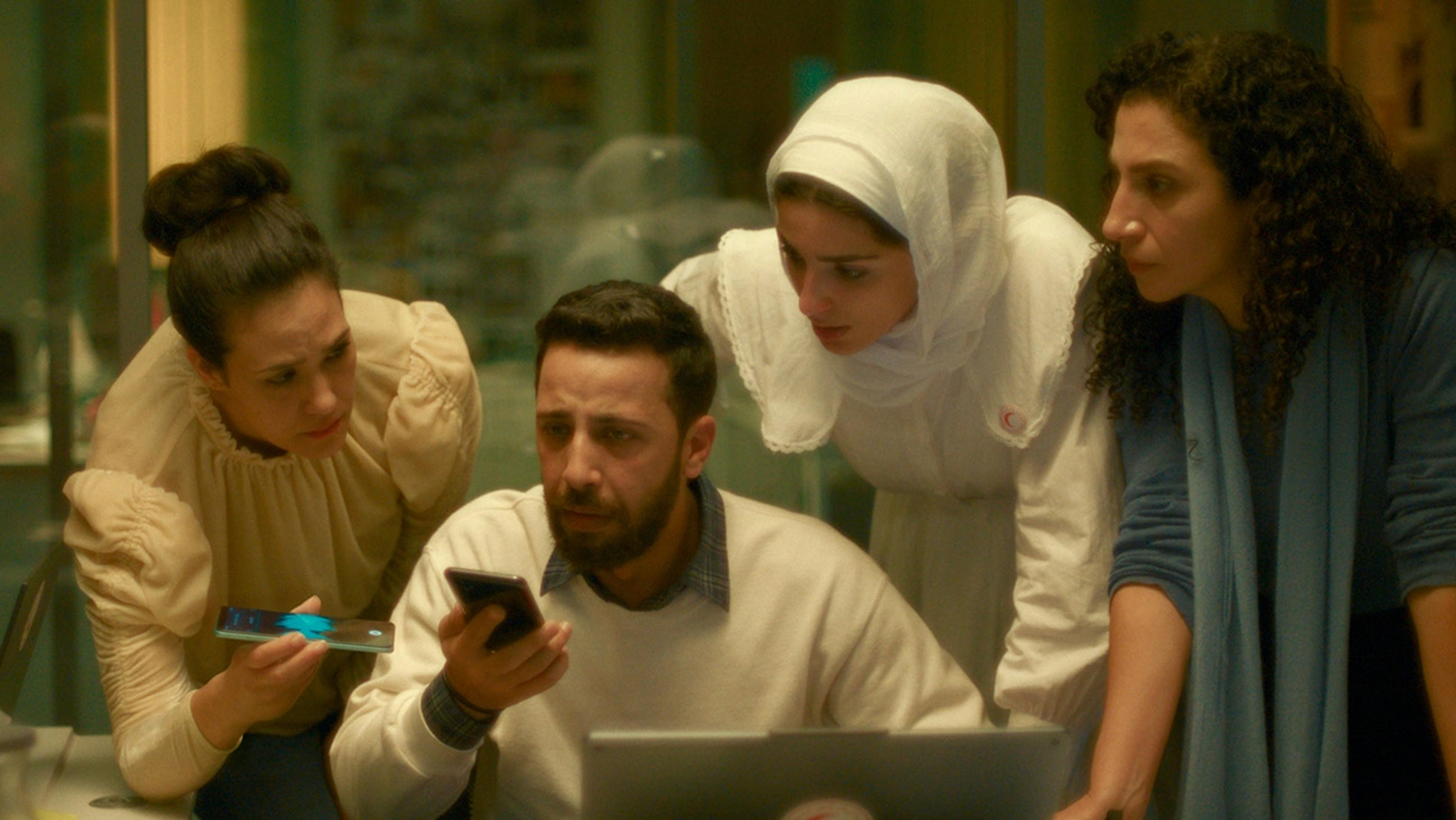 Da sinistra: Nesbat Serhan, Motaz Malhees, Saja Kilani e Clara Khoury in 