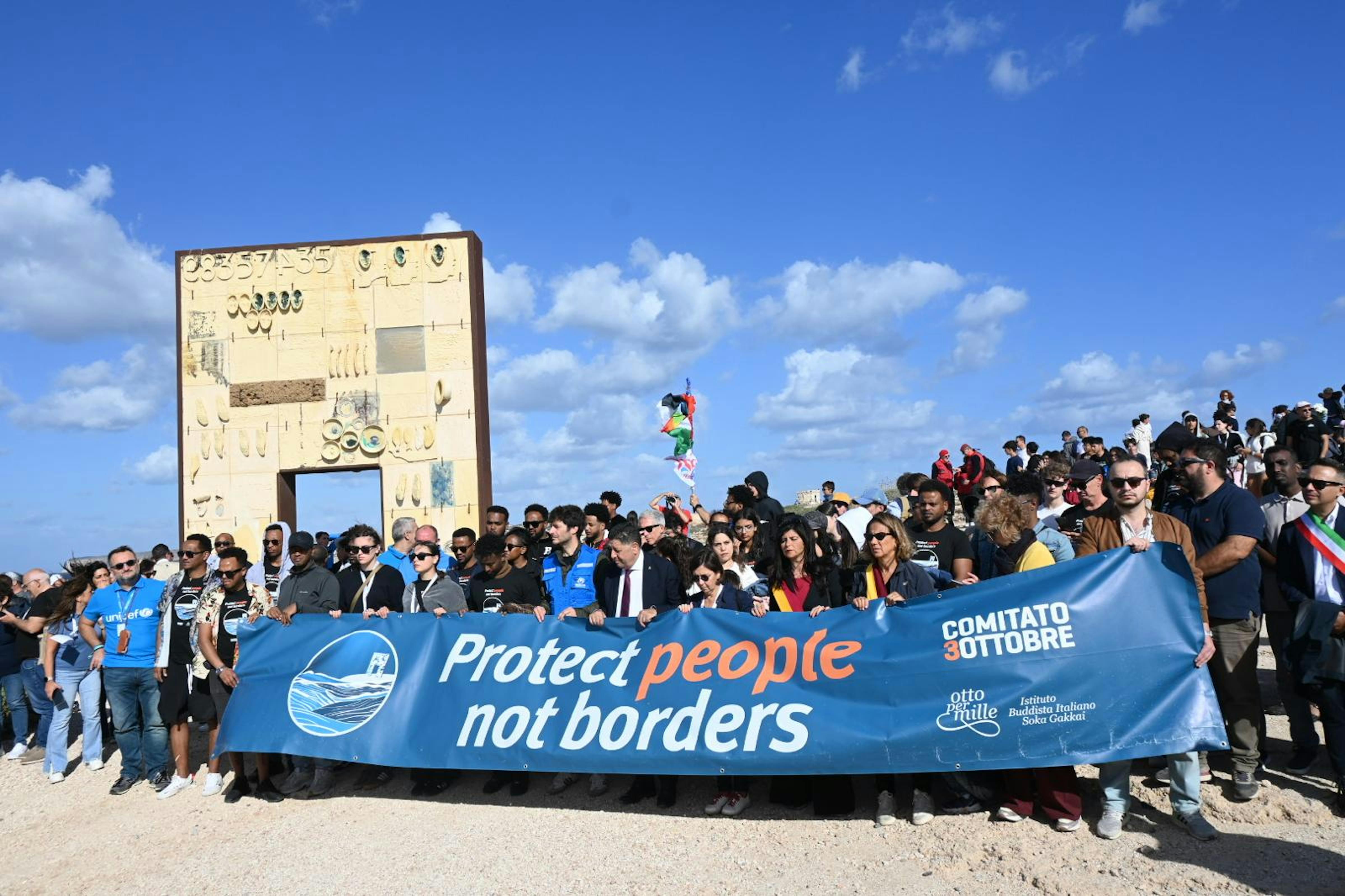 Un momento della marcia a Lampedusa, 3 ottobre 2025