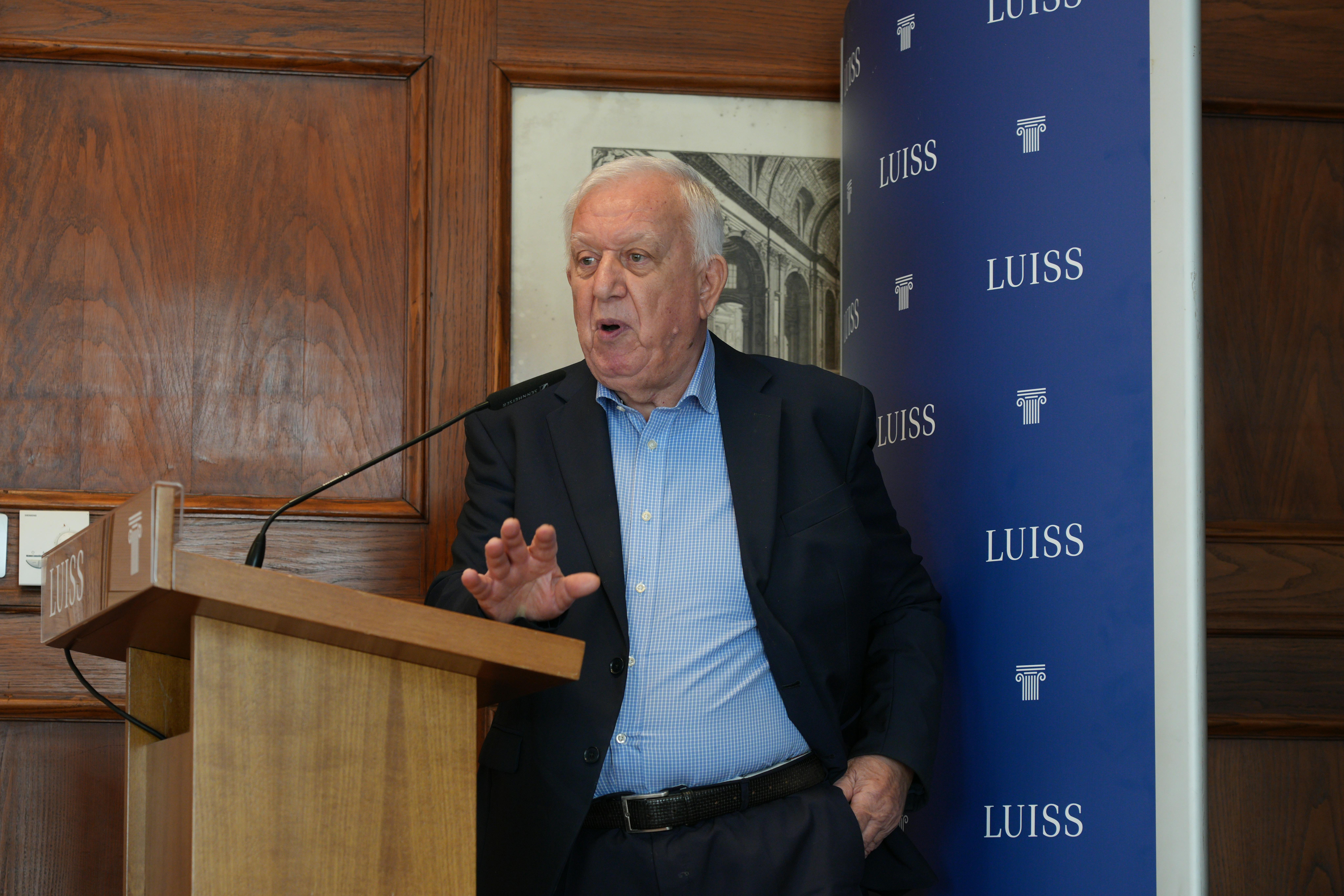 L'intervento di Silvano Tagliagambe, Professore emerito di filosofia della scienza (Università di Sassari) durante l'incontro “Comunicazione umanitaria, infanzia e intelligenza artificiale"