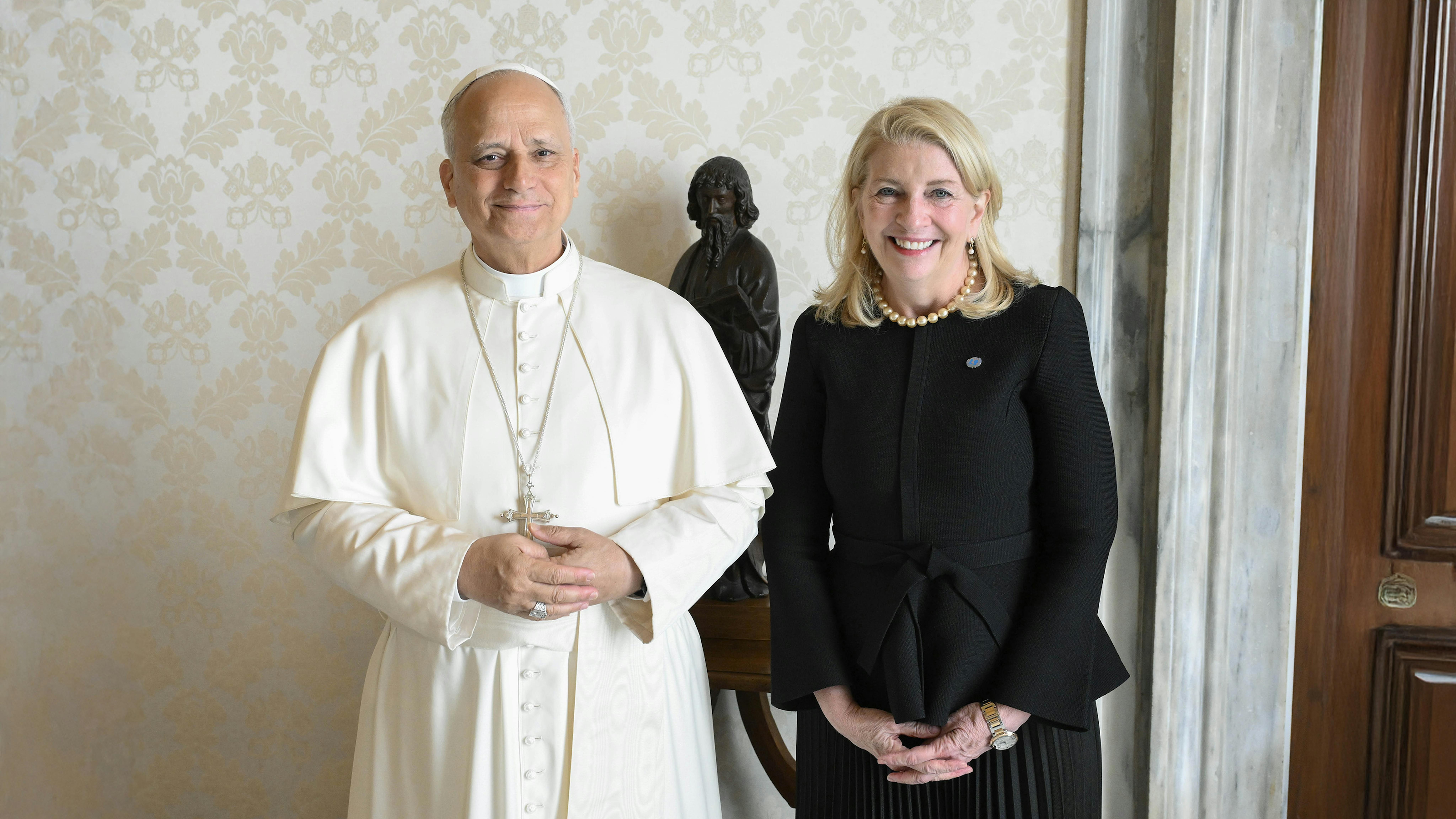 Sua Santità Papa Leone XIV e la Direttrice Generale dell'UNICEF Catherine Russell. © Vatican Media