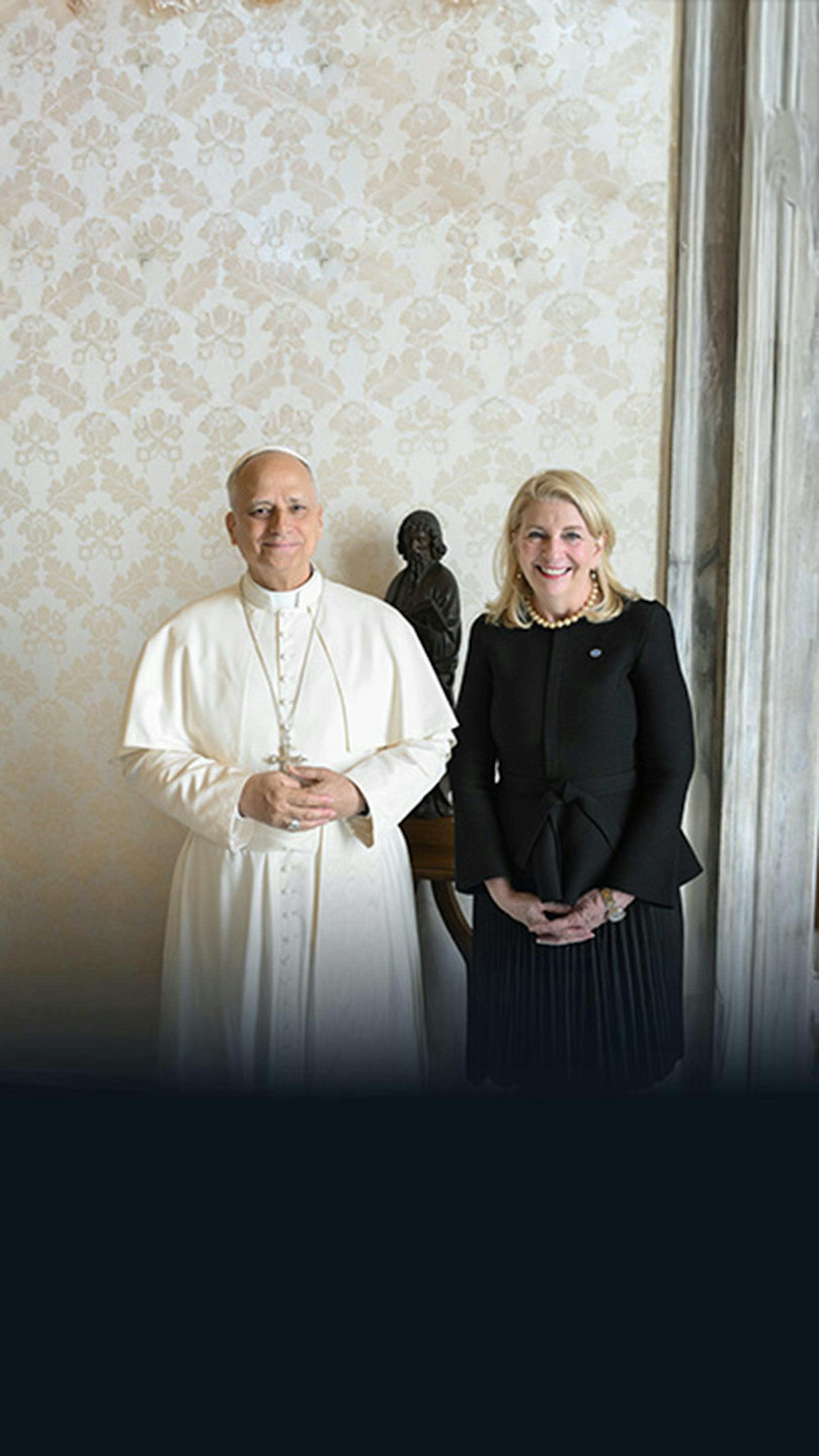 la Direttrice generale dell'UNICEF Catherine Russell e Sua Santità Papa Leone XIV.  © Vatican Media
