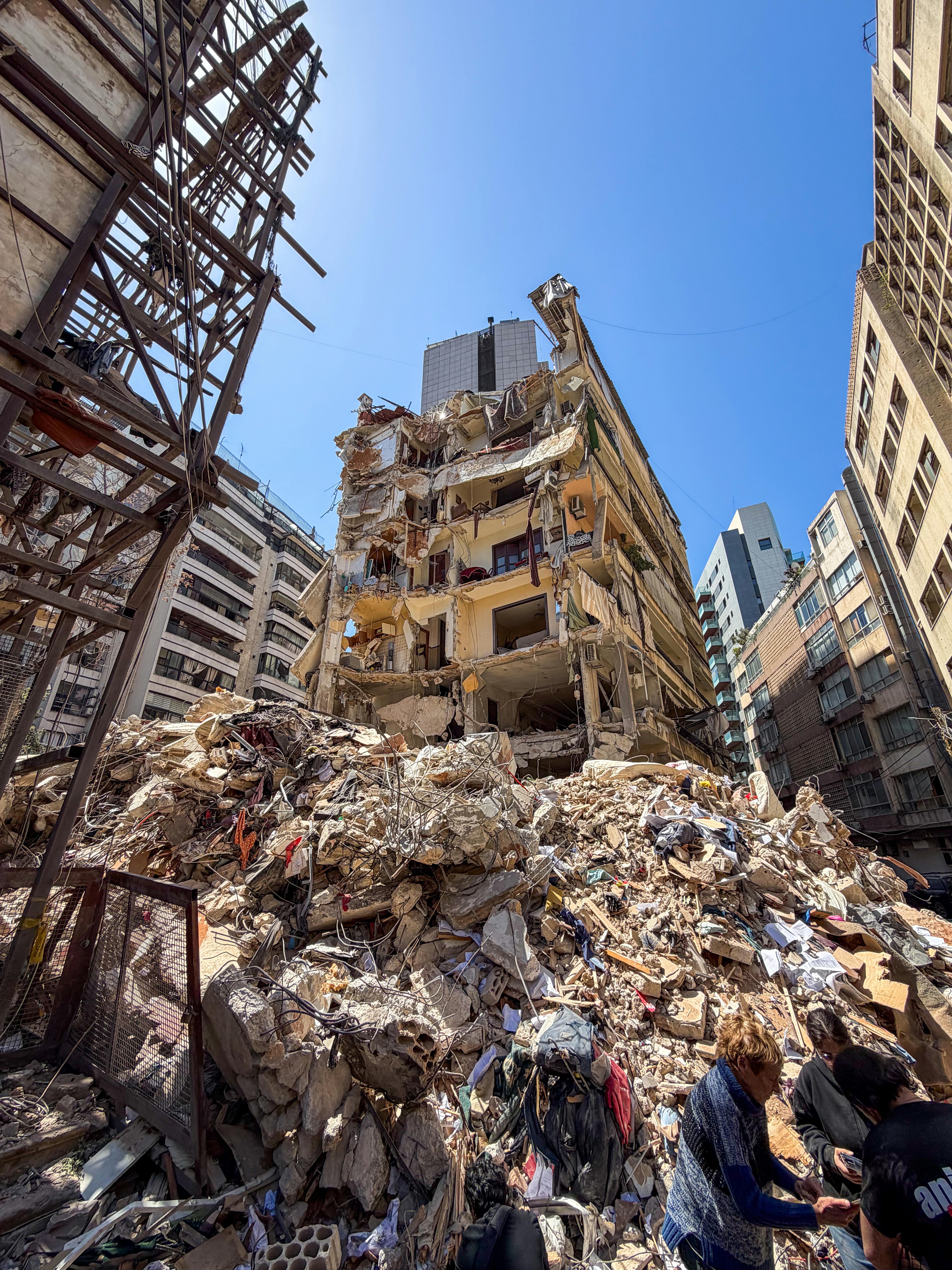 Il 9 aprile 2026, immagini dal quartiere di Ain El Mreisseh a Beirut