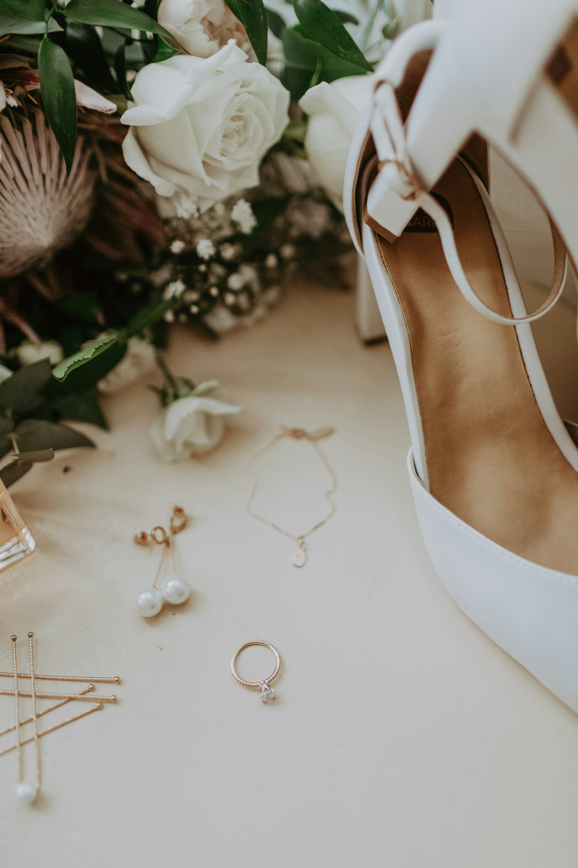 Brides shoes and earrings 