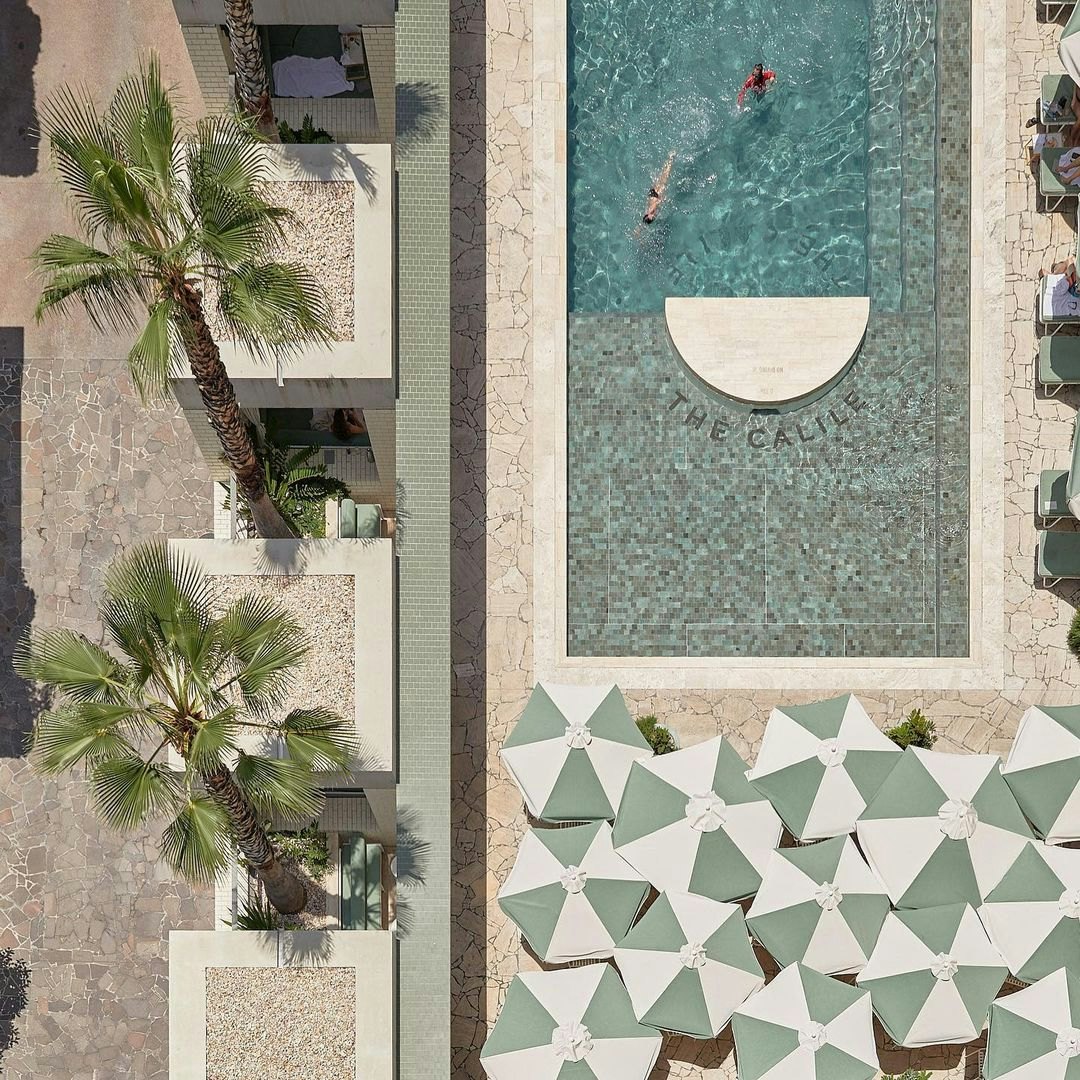 Hotel swimming pool 