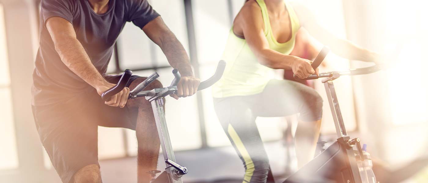 Couple exercising after weight loss program from Genesis Lifestyle Medicine.