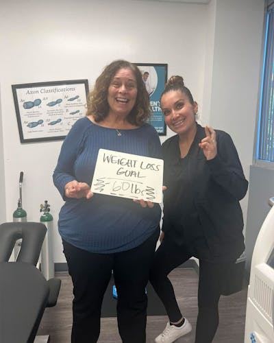 Weight Loss Before & After Gallery - Patient 335616 - Image 1