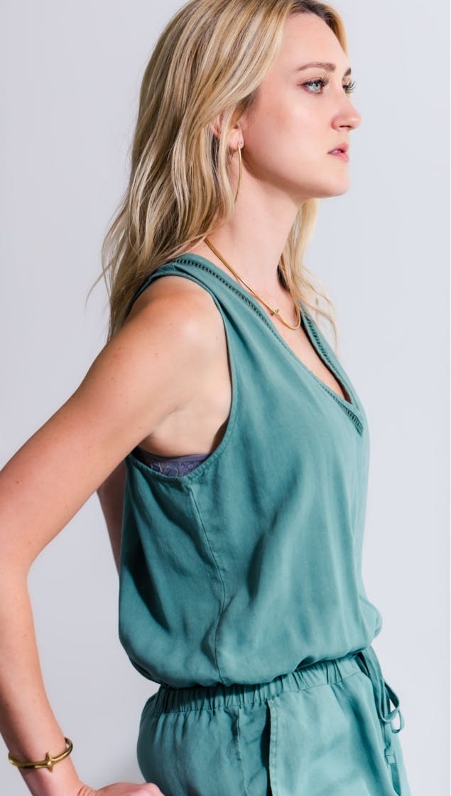 Woman's side profile of her body