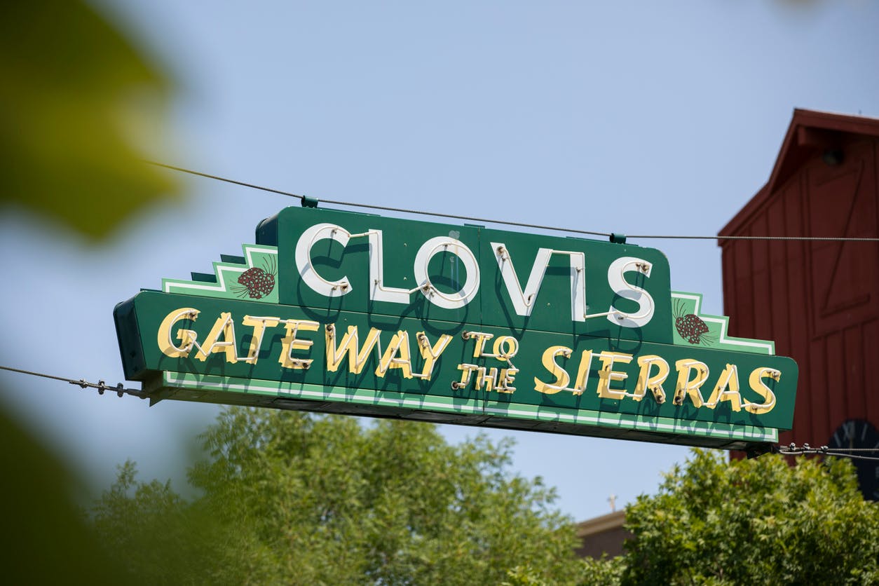 Clovis sign