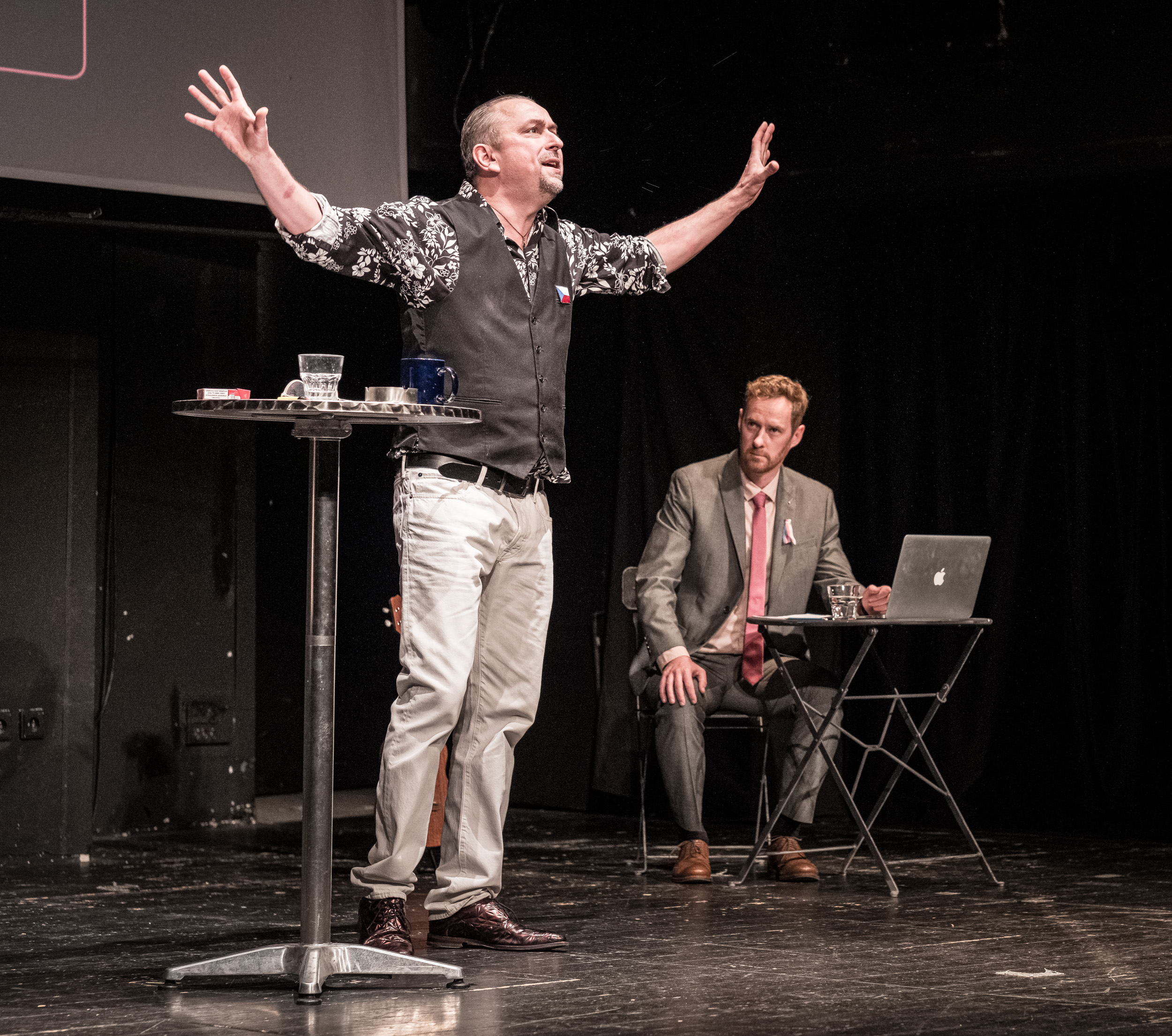 Sametový díl kanceláře Blaník