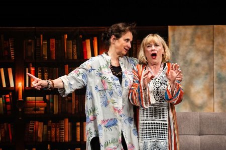 Mimo mísu, ale spolu