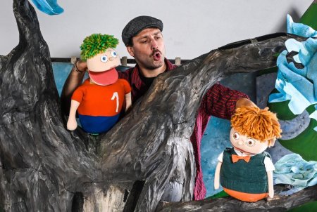 Žrout útočí! Aneb Pohádka o Podivuhodném stromě