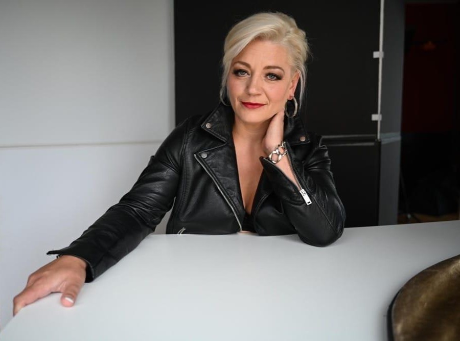 Naďa Válová & NV BAND