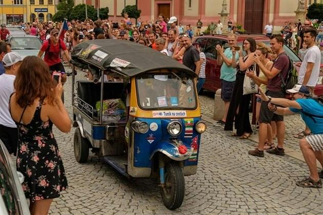 Tomík na cestách – Tuktukem z Bangkoku domů Tomík na cestách – Tuktukem z Bangkoku domů