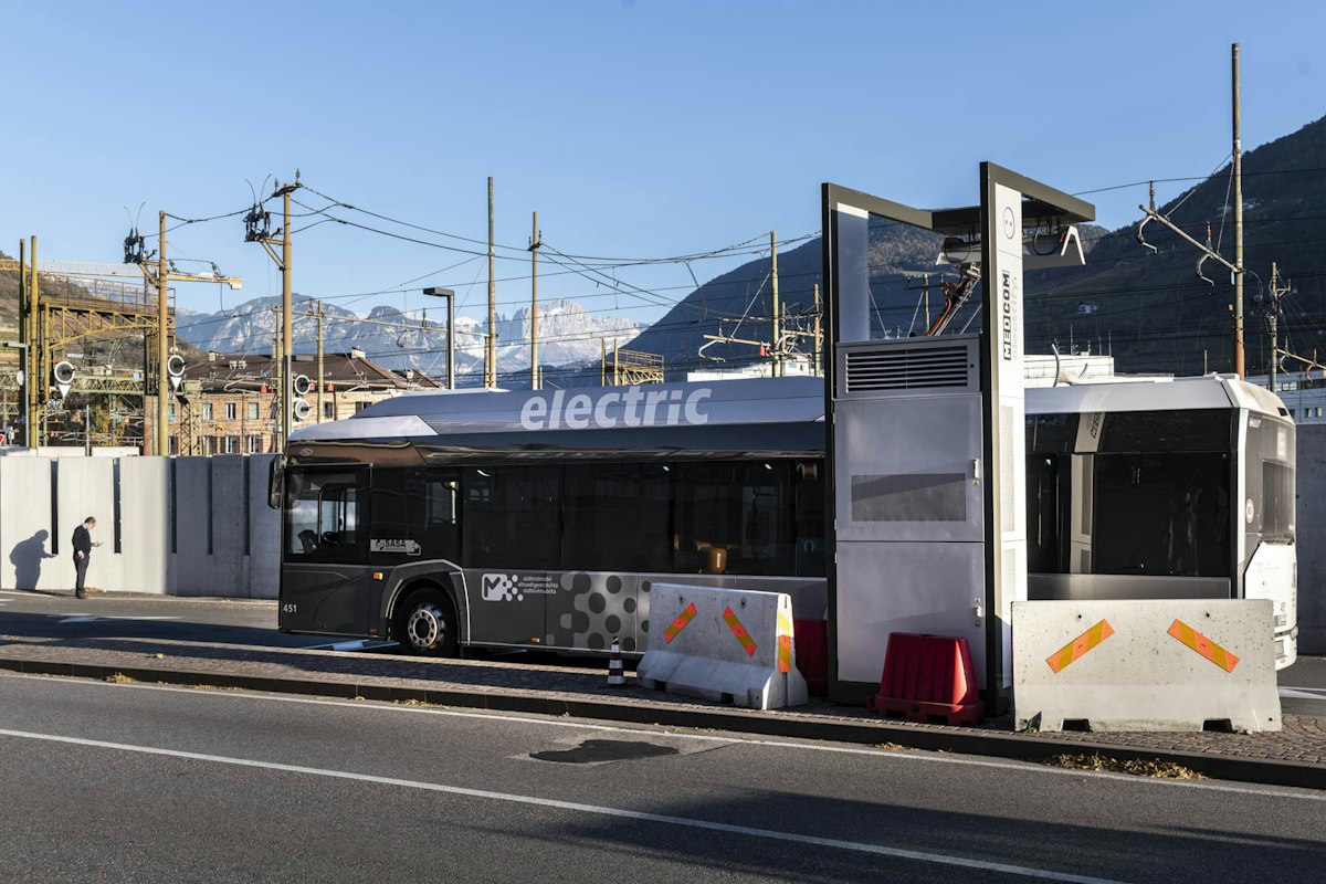 Data and scenarios for zero-emission buses - Eurac Research