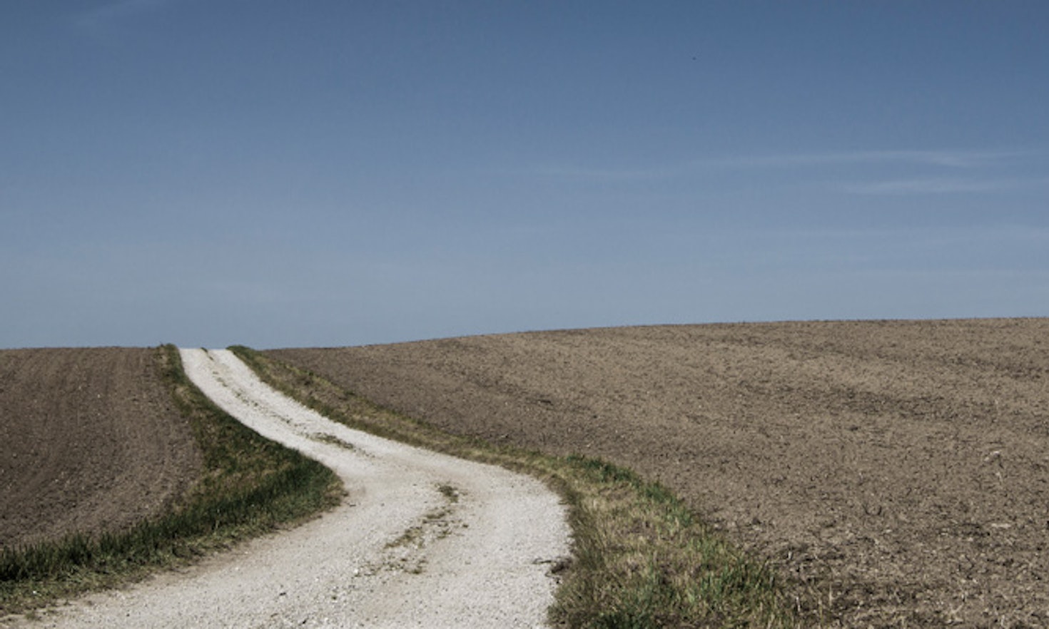 Tourismus und Mobilität: 'Schnell und schmutzig' oder 'langsam und sauber' ans Ziel?