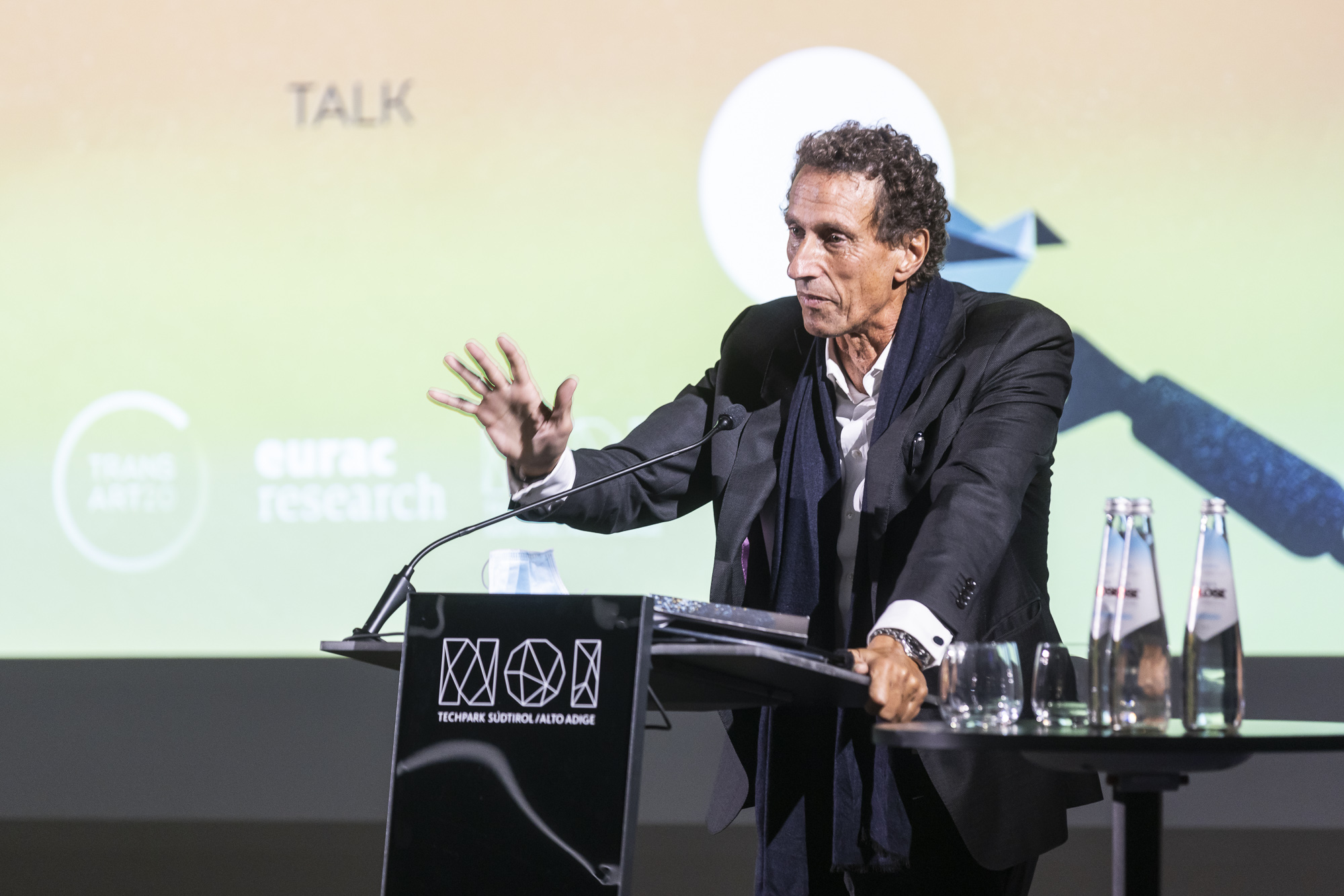 Futurologischer Kongress: Die Menschheit im Zeitalter der künstlichen Intelligenz