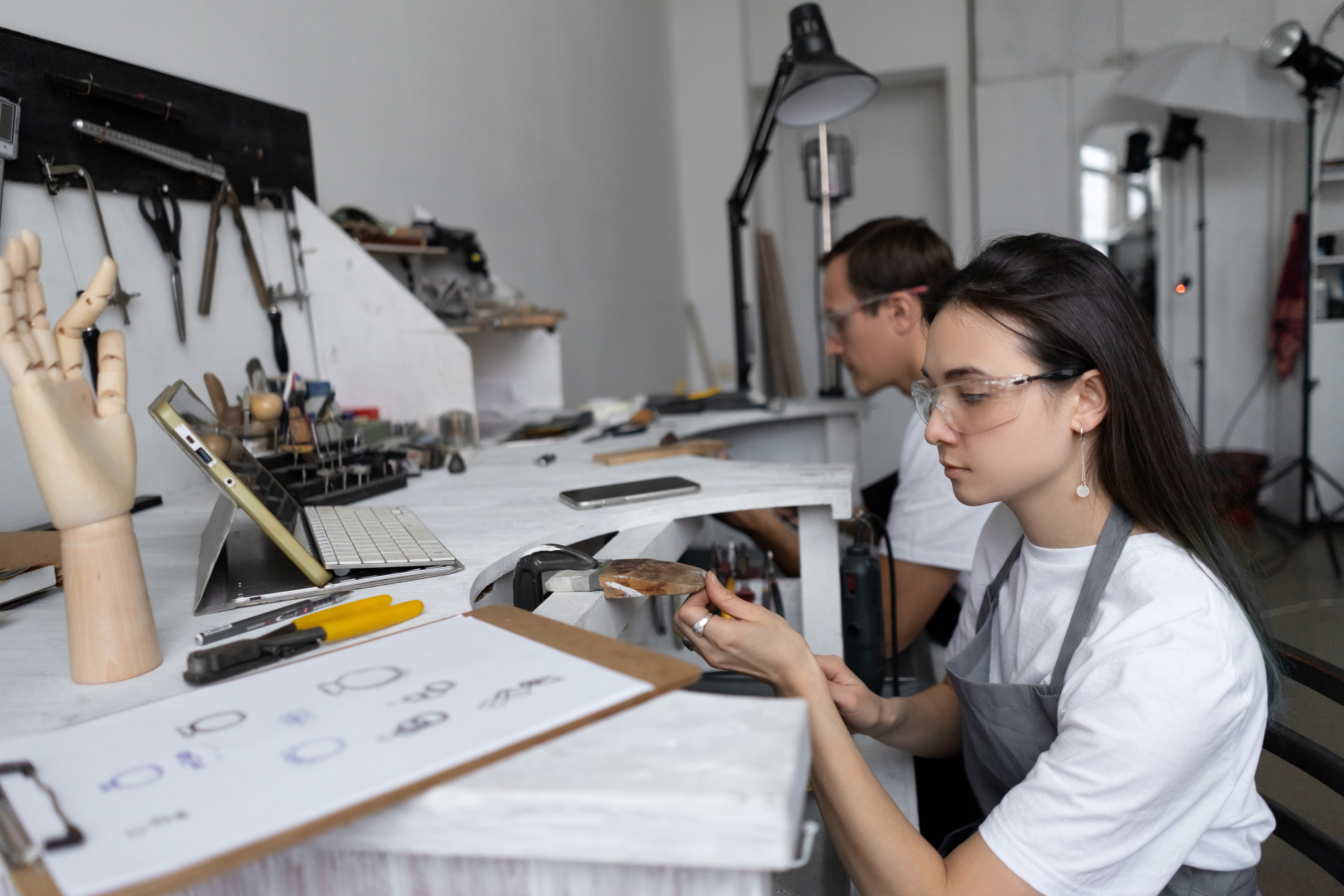 The Future of European SMEs: Seven strategic axes for the re-globalization phase