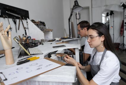 The Future of European SMEs: Seven strategic axes for the re-globalization phase