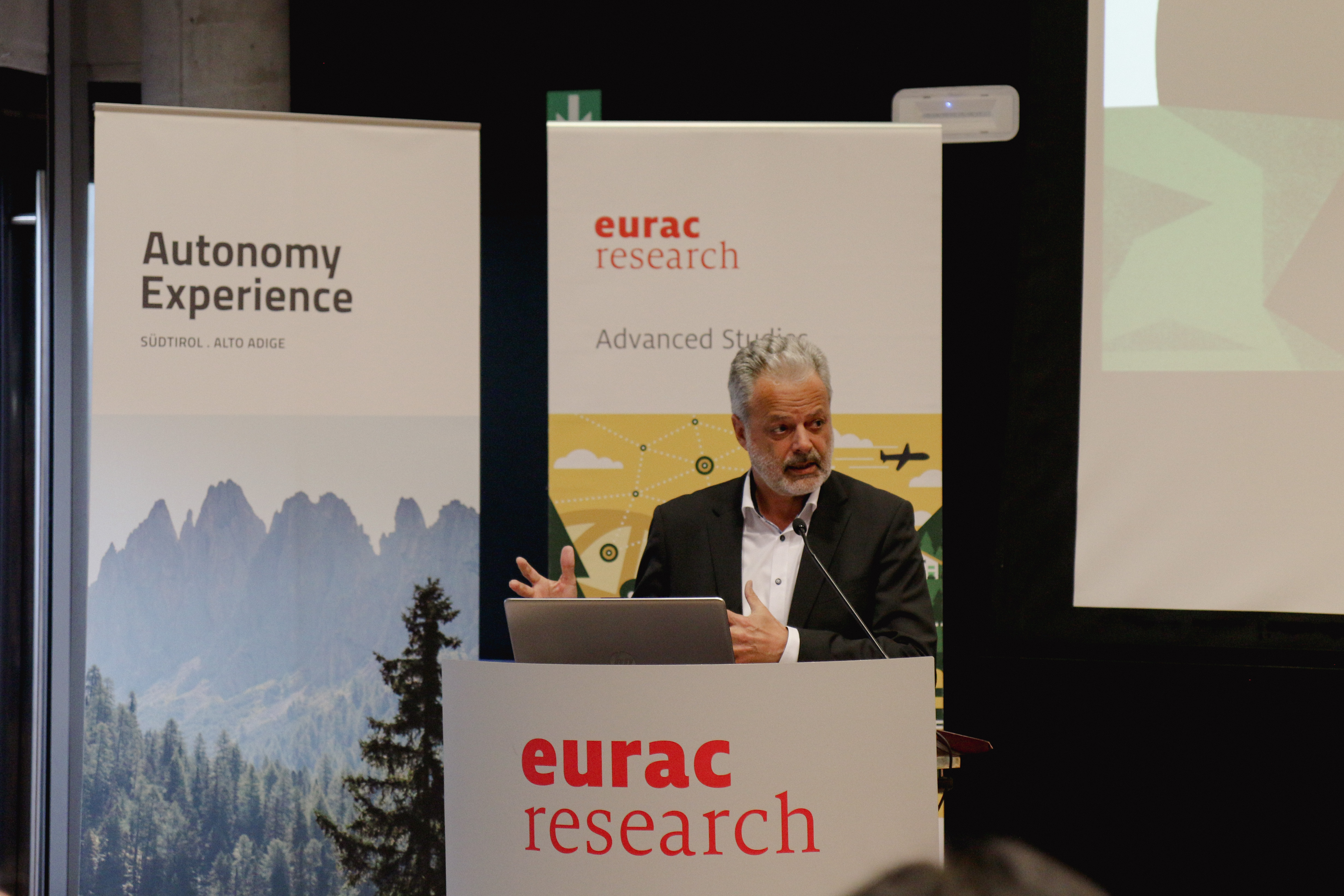 Autonomie und Nachhaltigkeit - Autonomia e sostenibilità - Eurac Research