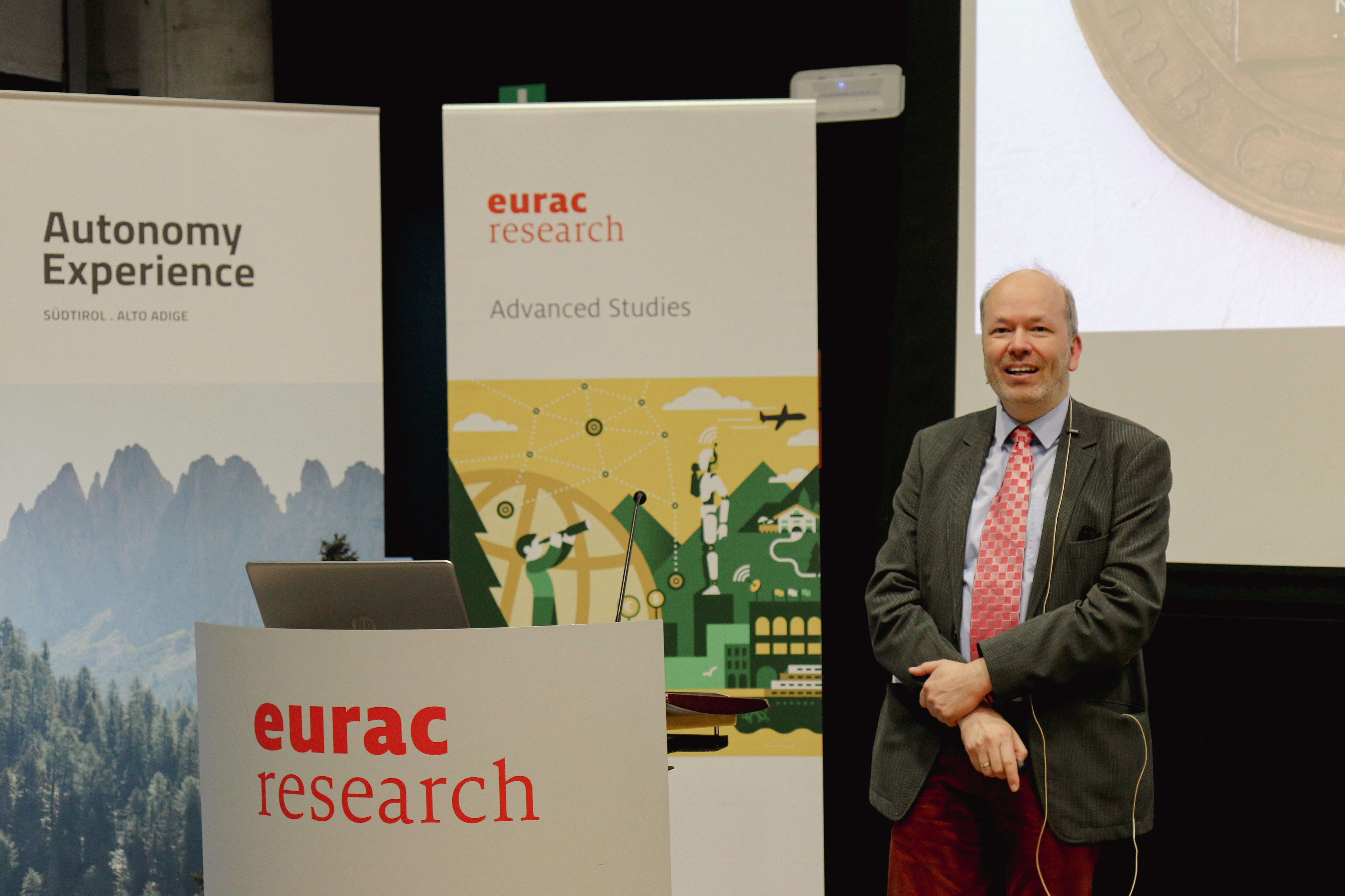 Autonomie und Nachhaltigkeit - Autonomia e sostenibilità - Eurac Research